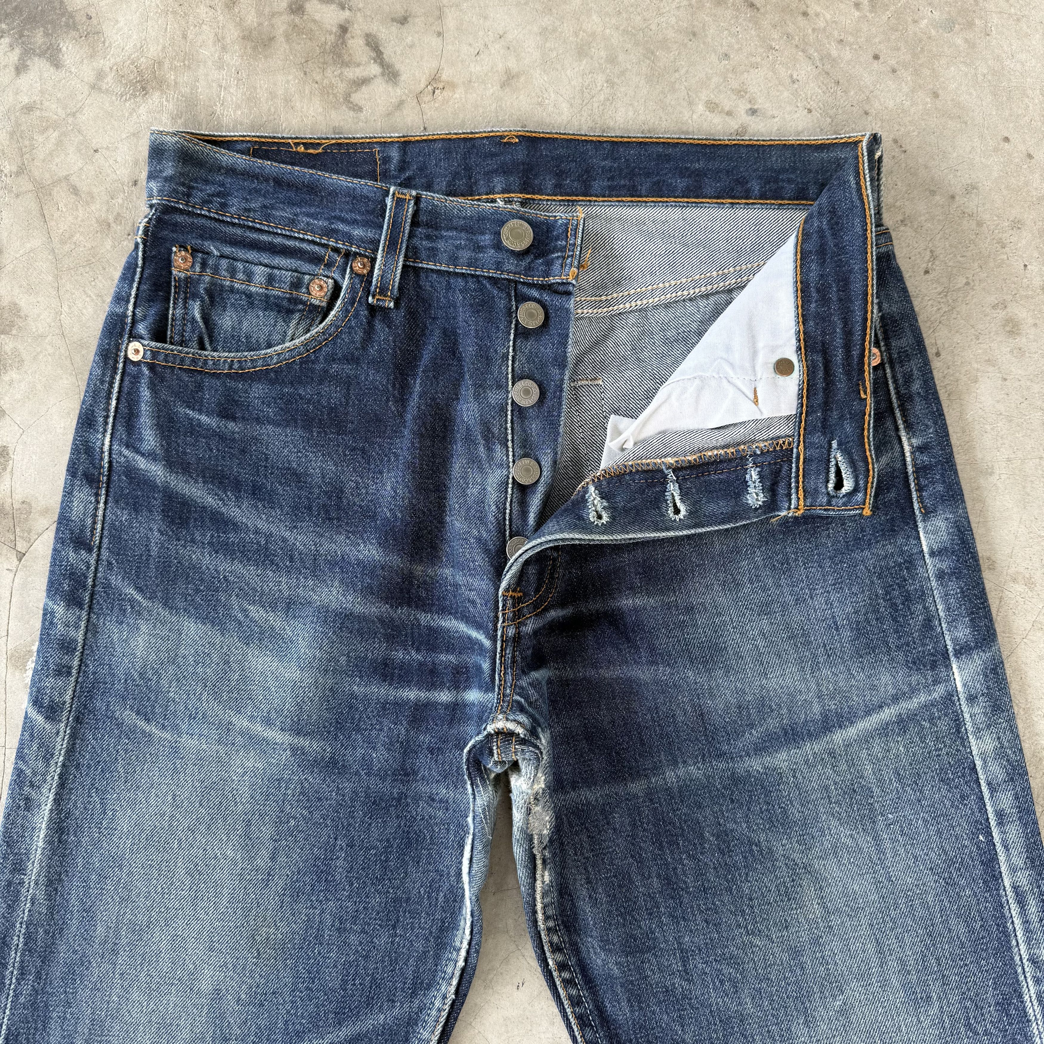 Levi's Vintage Clothing W30 Vintage Levi's 501 Faded Denim Jean Pants Size US 30 / EU 46 - 9 Thumbnail