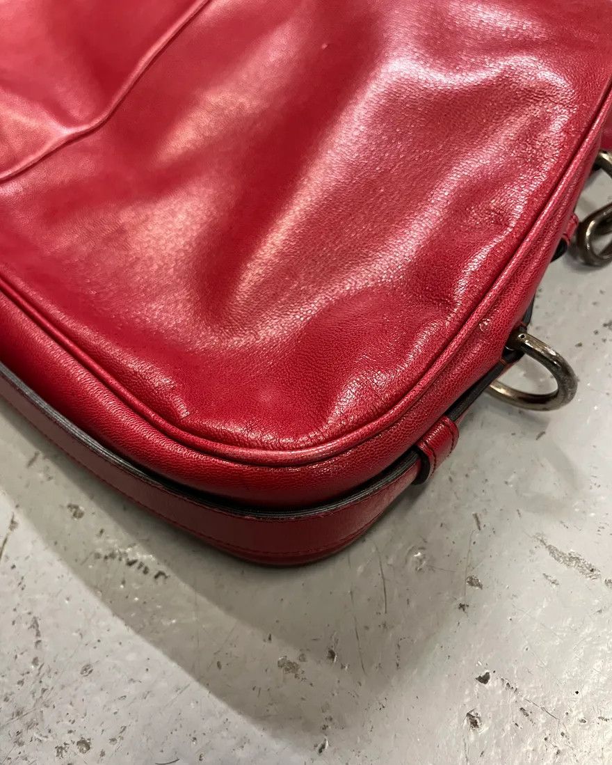 Yves Saint Laurent 2000s Yves Saint Laurent By Tom Ford Red Leather Mombasa Black Horn Handle Bag Size ONE SIZE - 7 Thumbnail