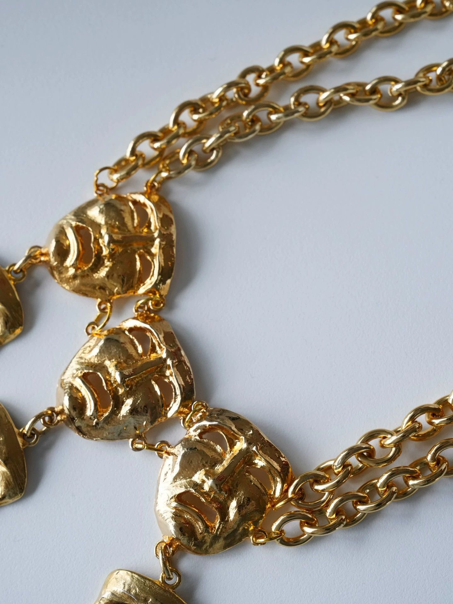 Moschino Moschino 90s Vtg Tragedy & Comedy Mask Necklace Size ONE SIZE - 5 Thumbnail