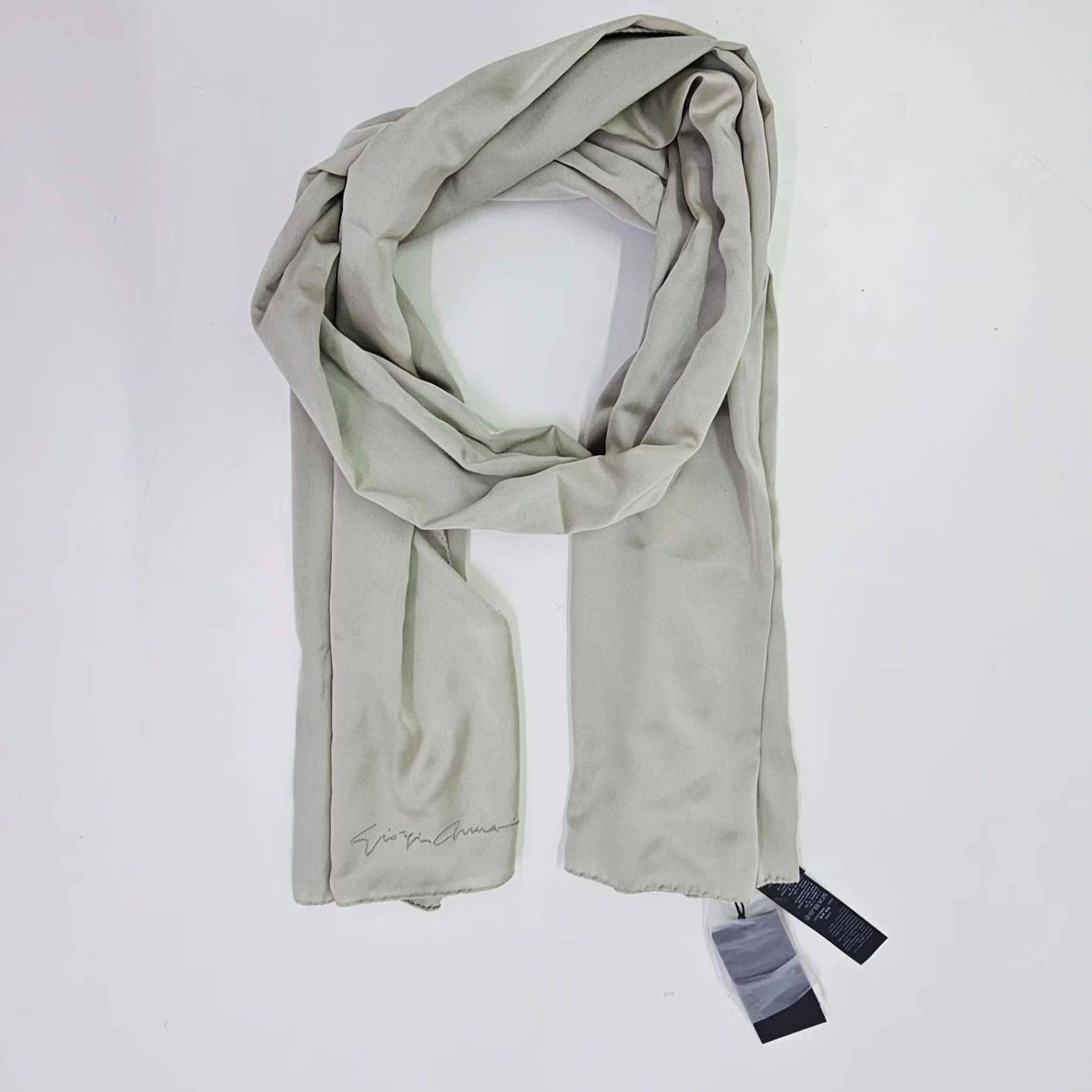 Giorgio Armani Giorgio Armani Scarf Light Grey Signature Logo One Size BNWT Women Fashion Accessory BNWT Size ONE SIZE - 3 Thumbnail