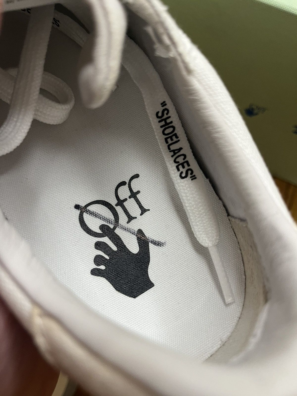 Off-White Off-White Vulcanized Low-Top Sneaker Size US 8 / EU 41 - 8 Thumbnail