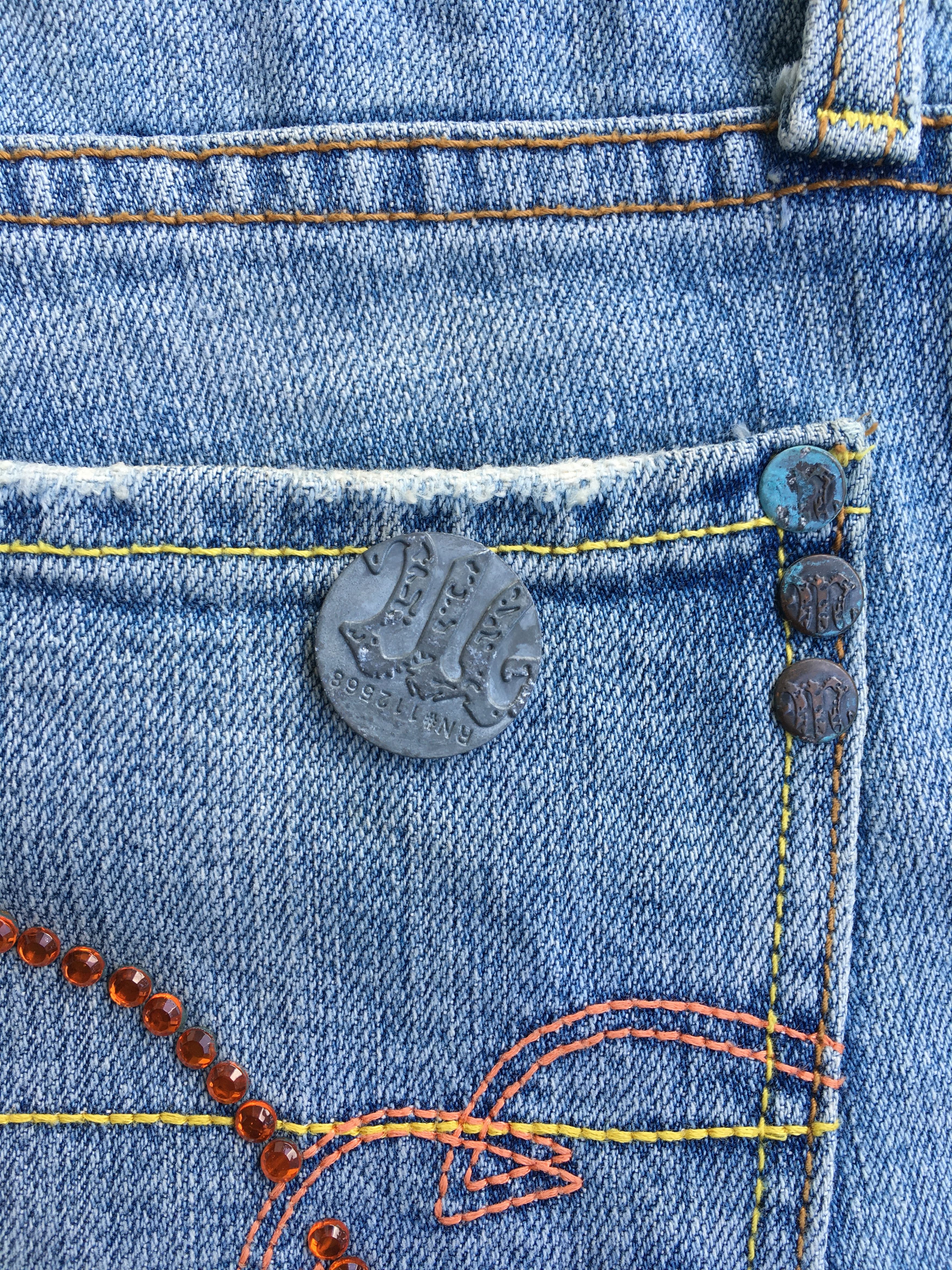 Designer Miss Me light blue wash 2000’s grunge bootcut jeans D-1093 Size 28" / US 6 / IT 42 - 13 Thumbnail