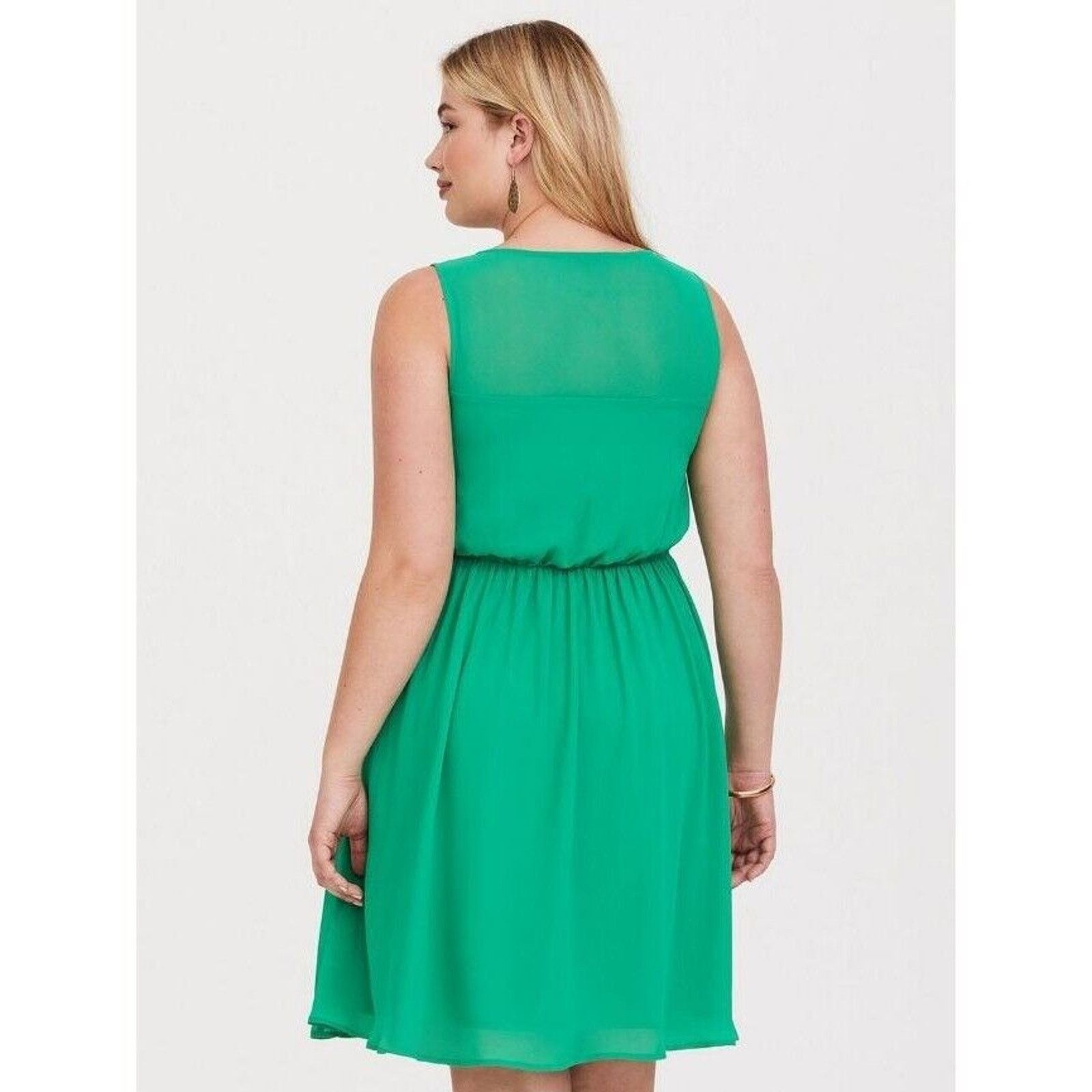Corridor Torrid Chiffon Smocked Skater Dress Kelly Green Babydoll | Grailed