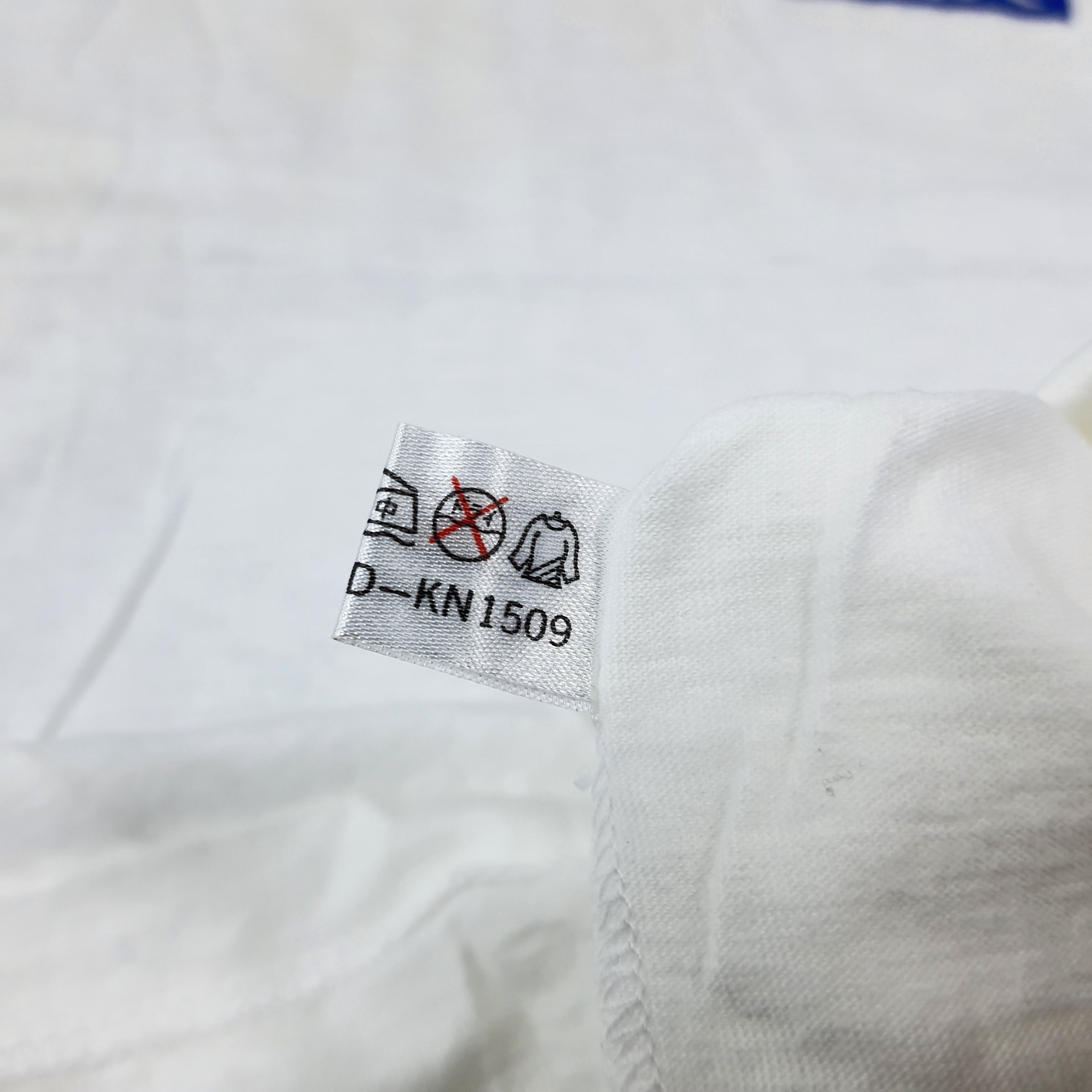Other Vintage Mobil 1 Nakajima NSX Motorsports Tshirt C239N39 Size US M / EU 48-50 / 2 - 8 Thumbnail