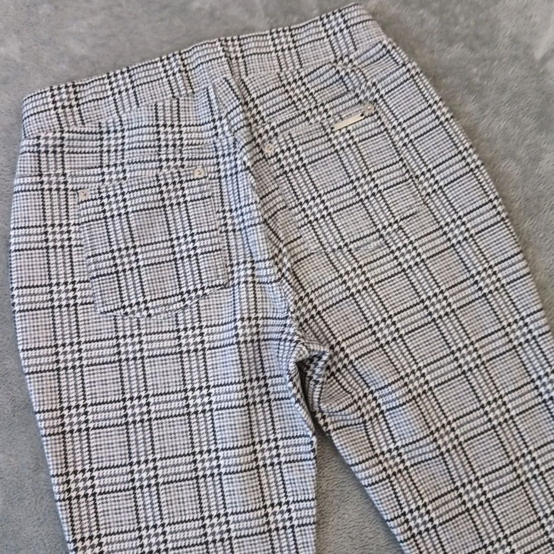 Michael Kors Michael Kors Ankle Pants Womens Small Gray Plaid Skinny Pull On Stretch Size 28" / US 6 / IT 42 - 7 Thumbnail