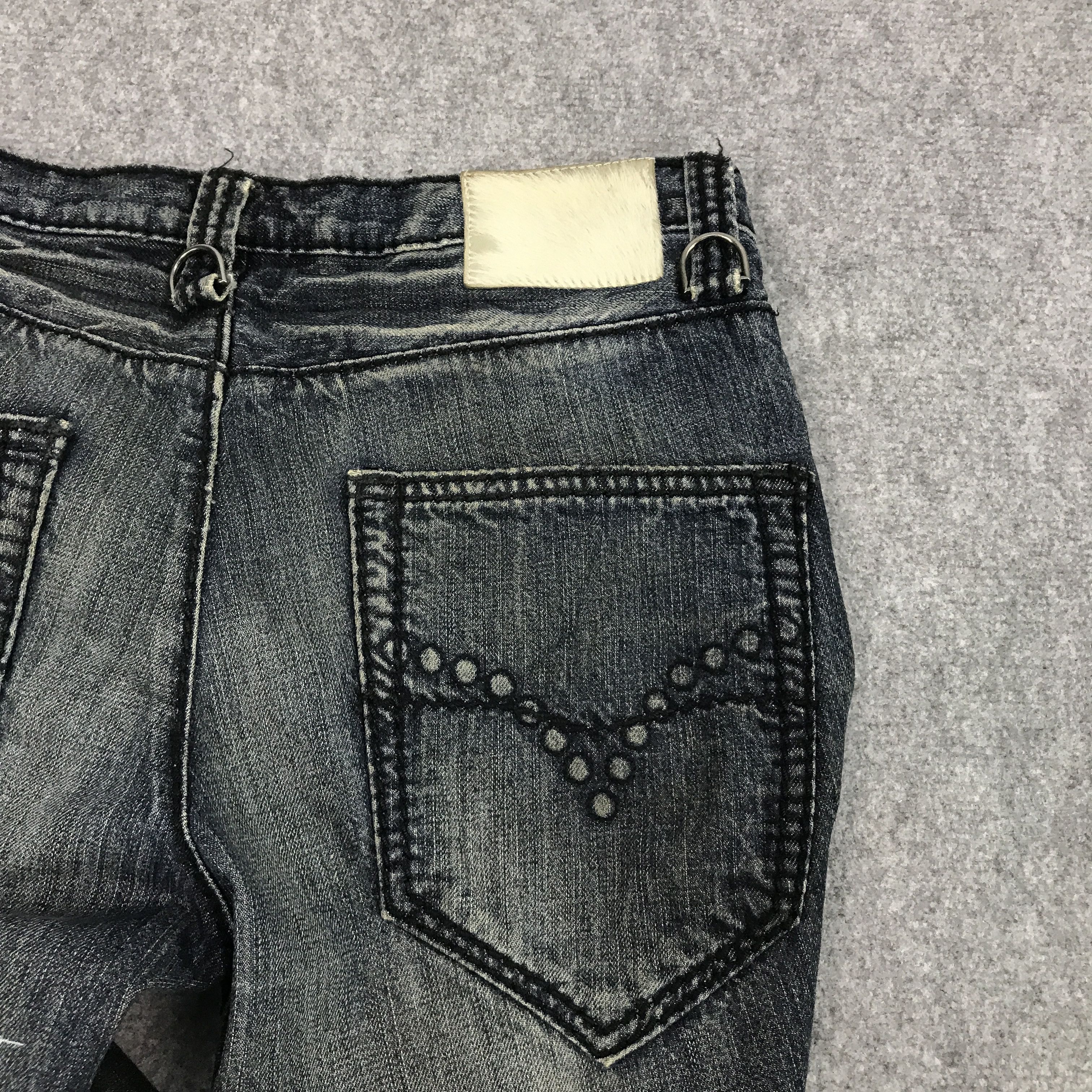 Japanese Brand FLARE JAPANESE BRAND DISTRESSED BOOTCUT JEANS Size US 30 / EU 46 - 8 Thumbnail