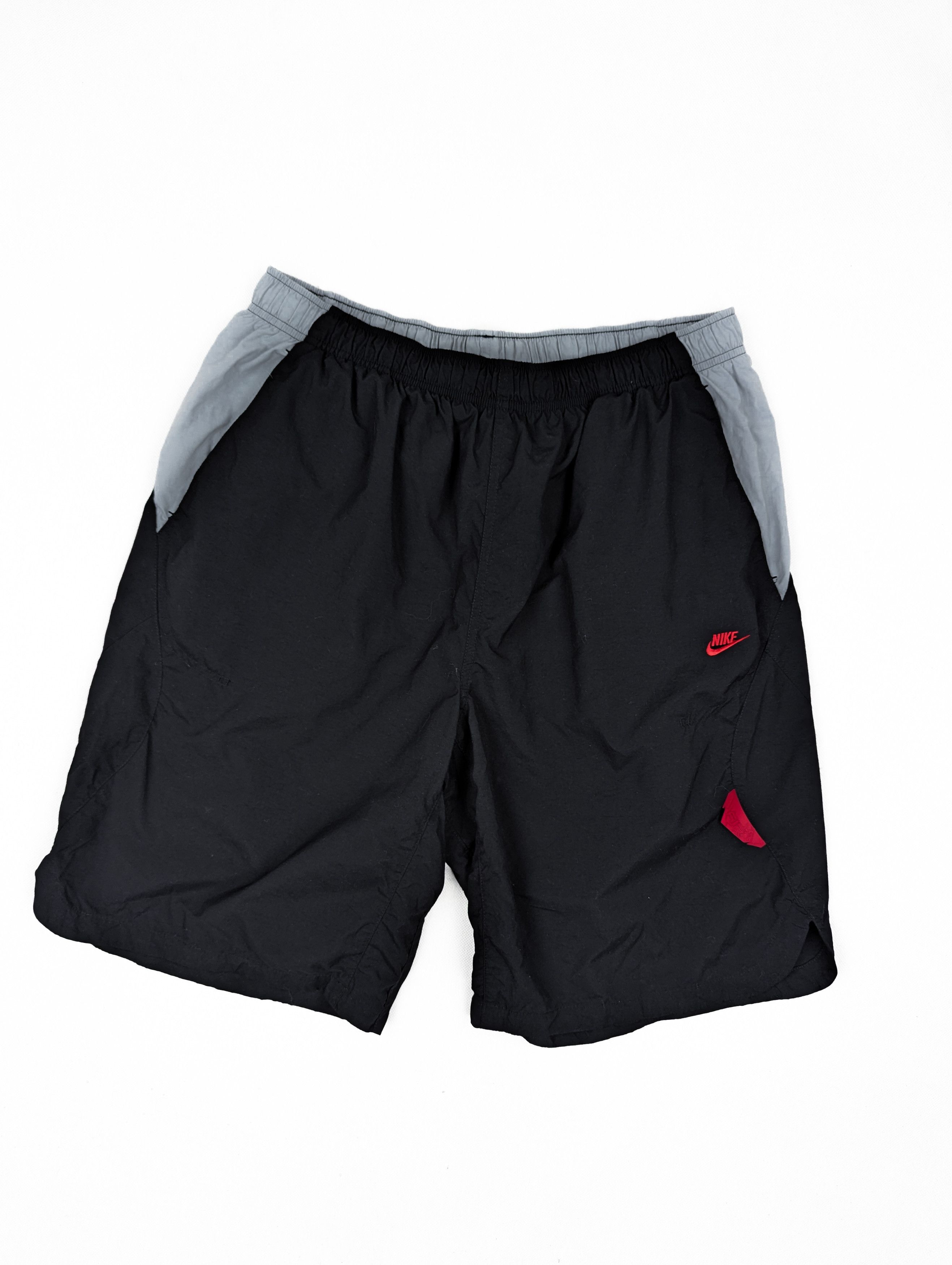 Nike Nike black shorts bermudas XXL Size US 40 / EU 56 - 1 Thumbnail