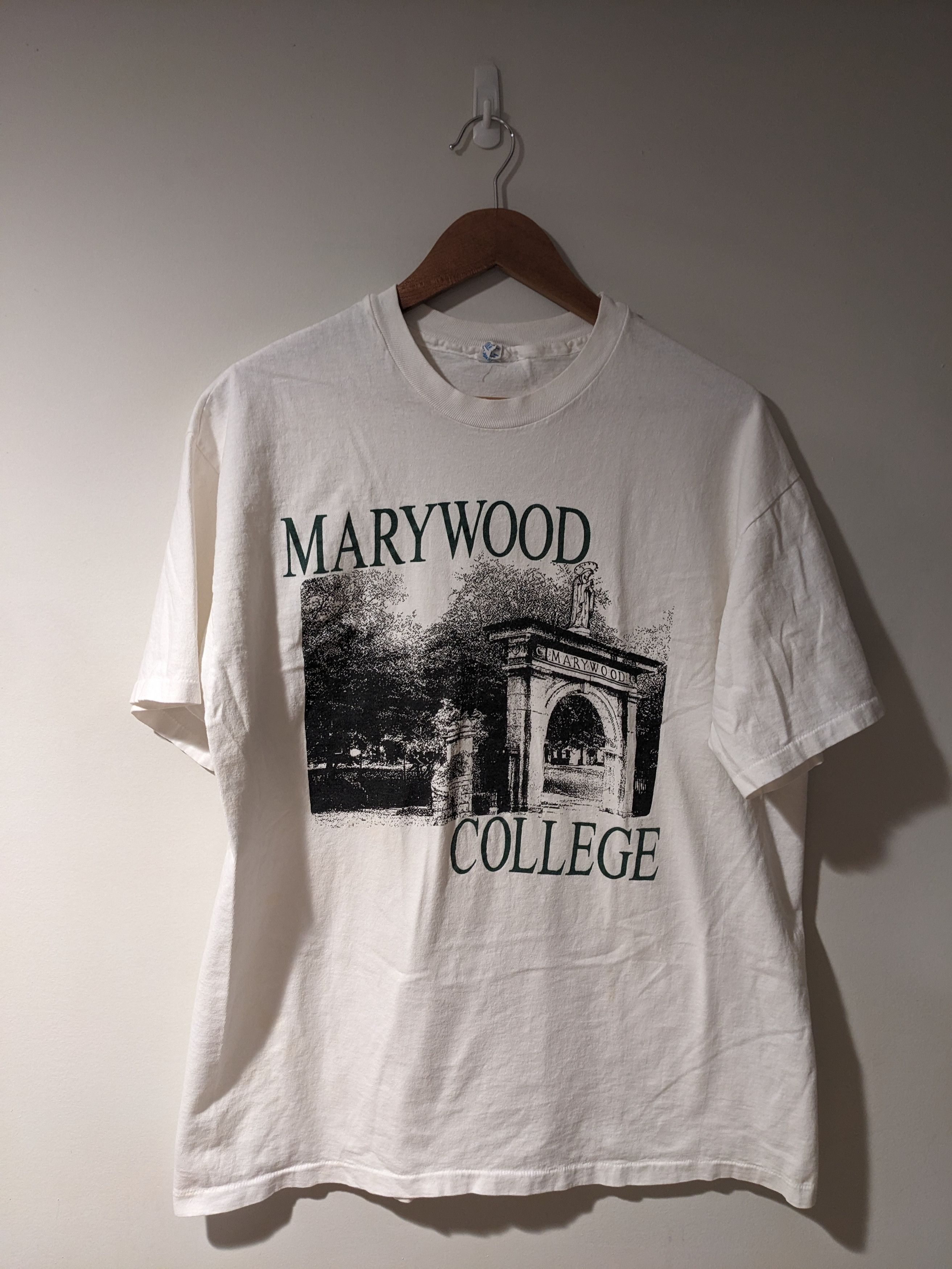 Champion × Vintage Vintage 80s Marywood College University School T-Shirt Size US XL / EU 56 / 4 - 1 Thumbnail