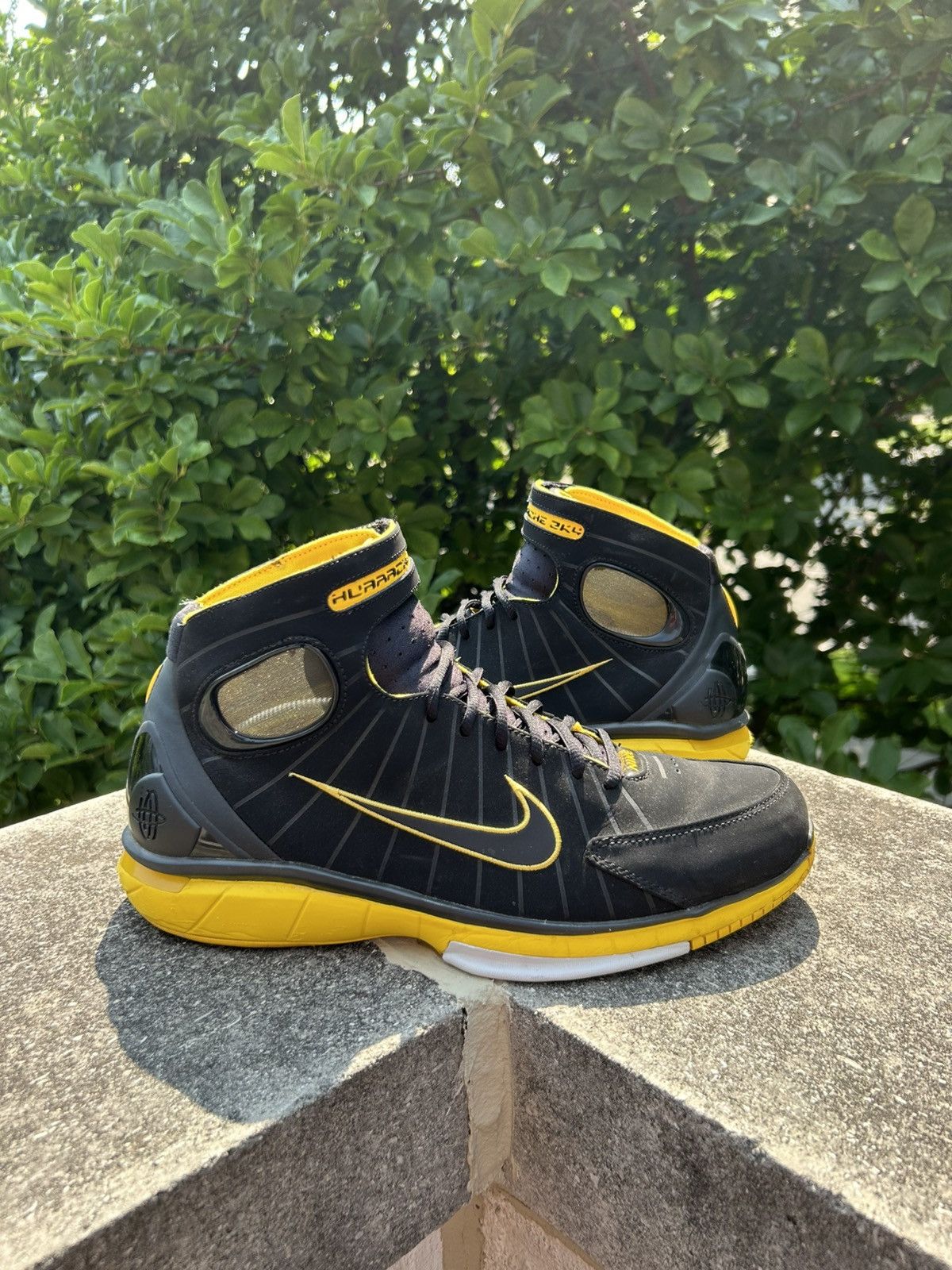 Nike Air Zoom Huarache 2K4 Black Maize 2016 - Size 10 Nike Huarache 2K4 Black Varsity Maize 308475-003 - SoleSnk main image 2