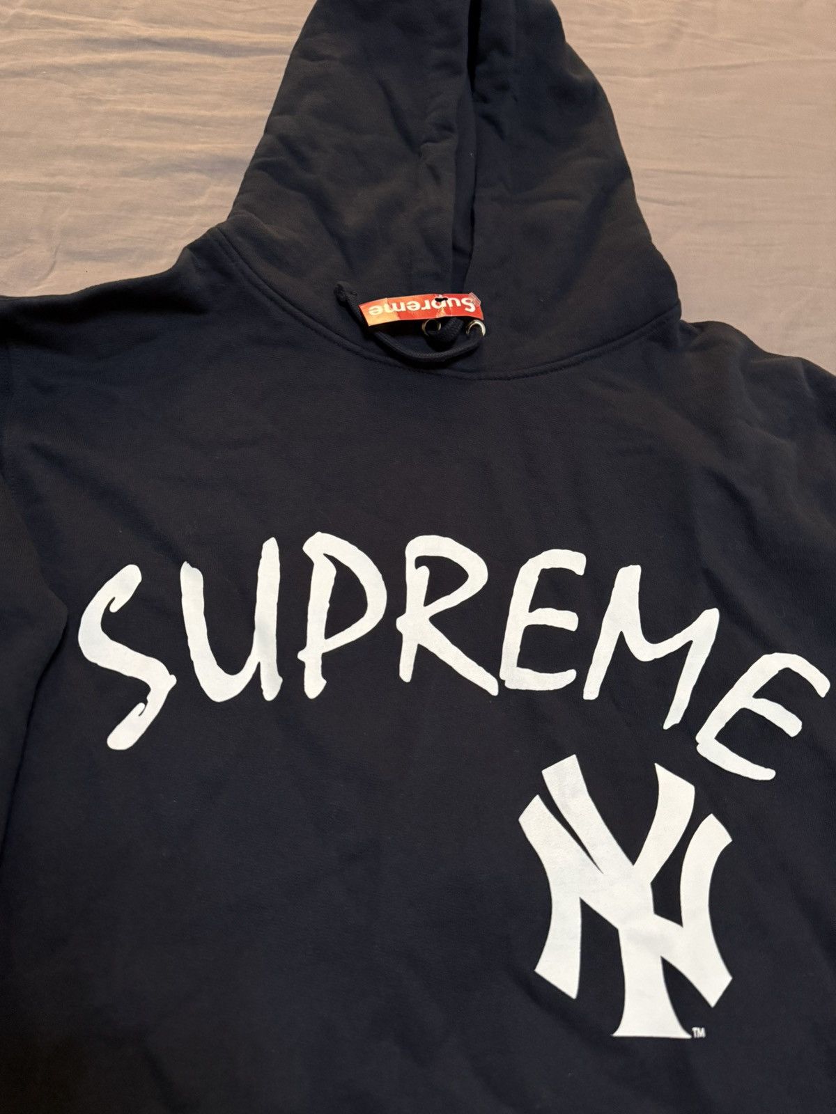 Supreme Supreme ss15 yankees hooded sweatershirt navy new Size US L / EU 52-54 / 3 - 3 Thumbnail