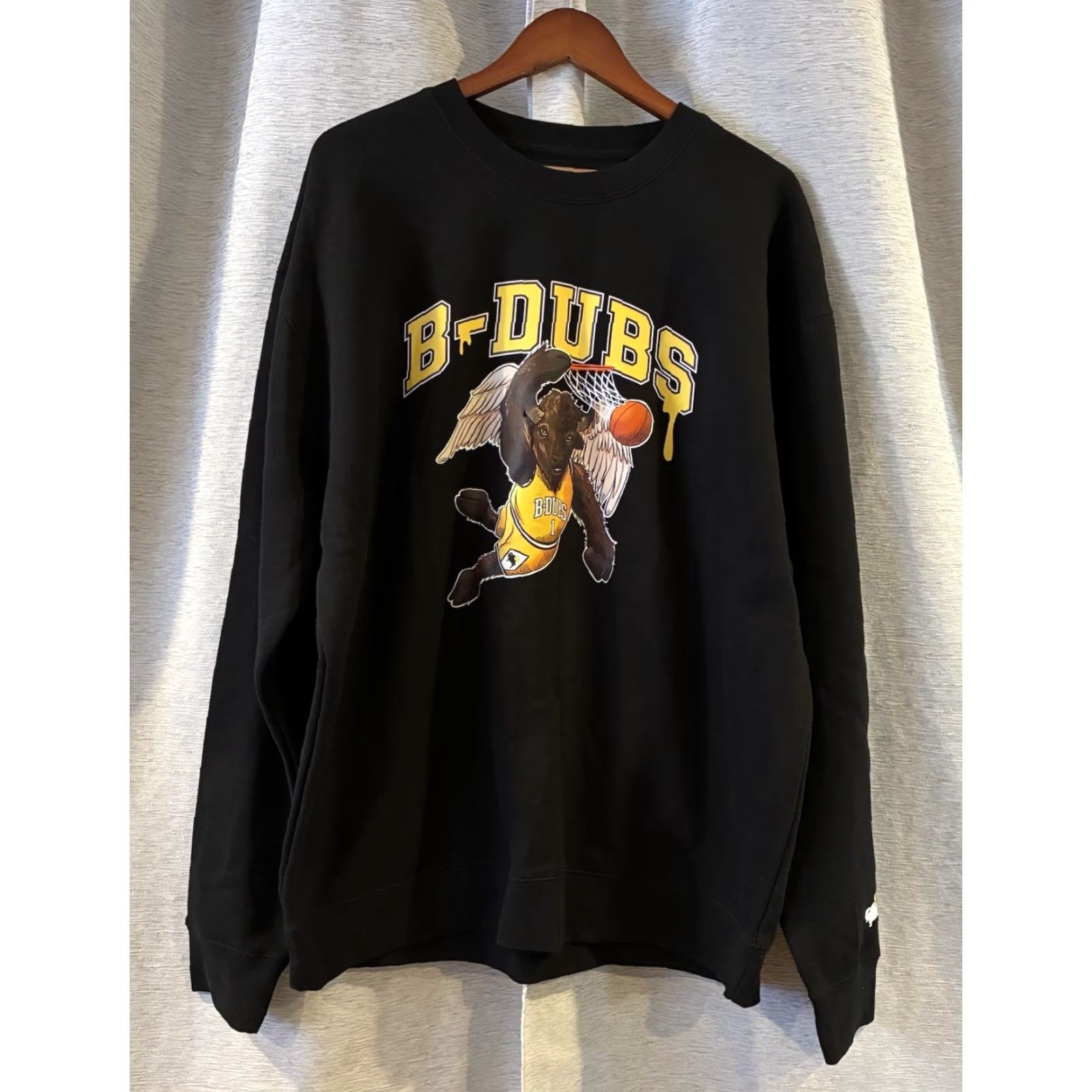 Vintage Limited Edition B-Dubs Project Art Collective Sweatshirt XL Black Crew Neck Pullover Long Sleeve Men Art Theme Sweatshirt Urban Vintage Size US XL / EU 56 / 4 - 2 Thumbnail