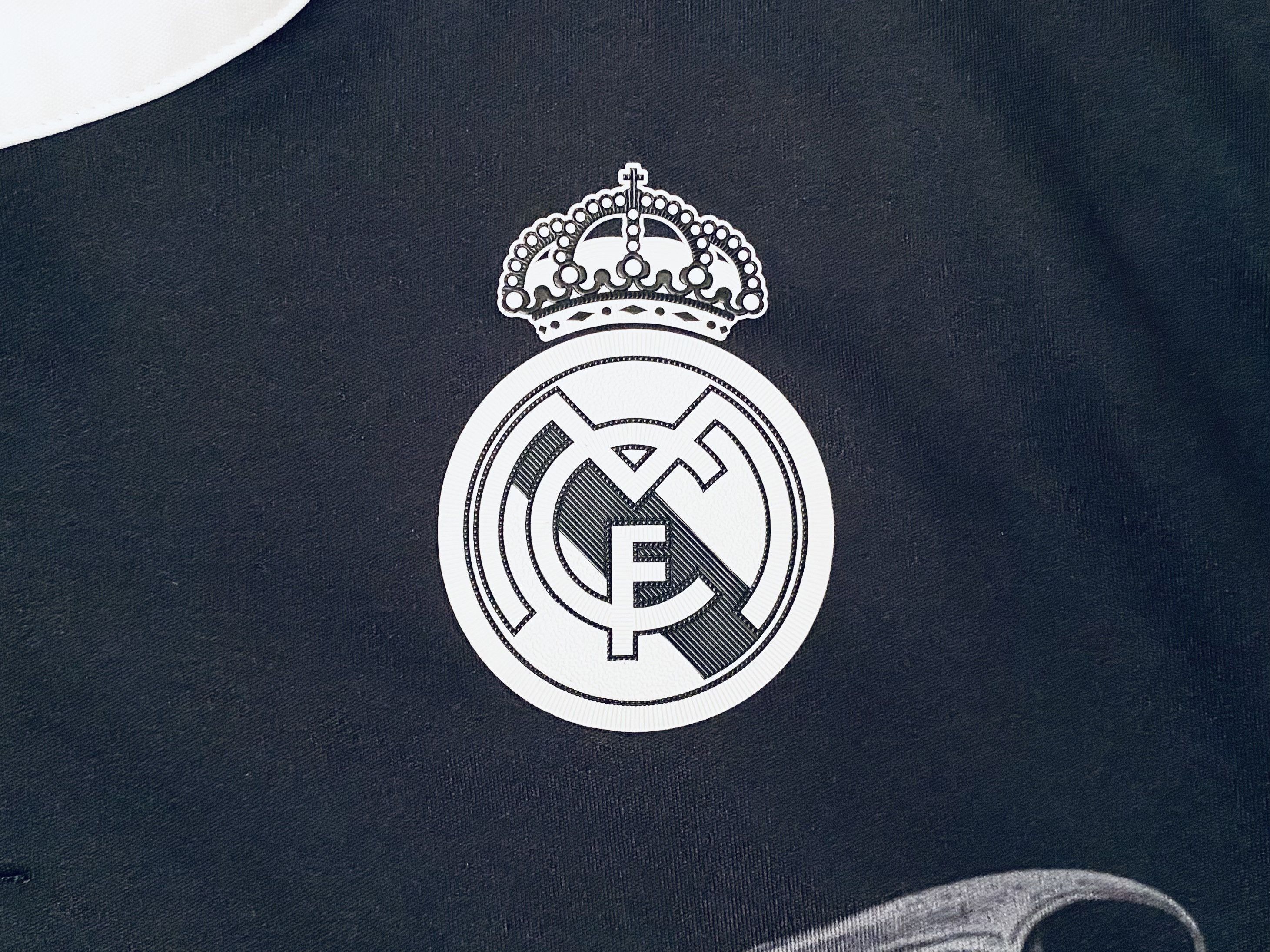 Adidas Real Madrid 2014 - 2015 Third Shirt / Dragon / 3rd Size US M / EU 48-50 / 2 - 6 Thumbnail