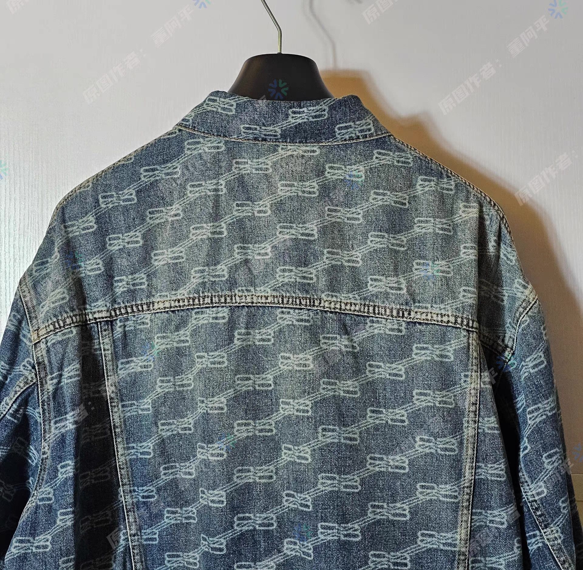 Balenciaga Balenciaga Oversized Denim Jacket Q4 Size US M / EU 48-50 / 2 - 5 Thumbnail