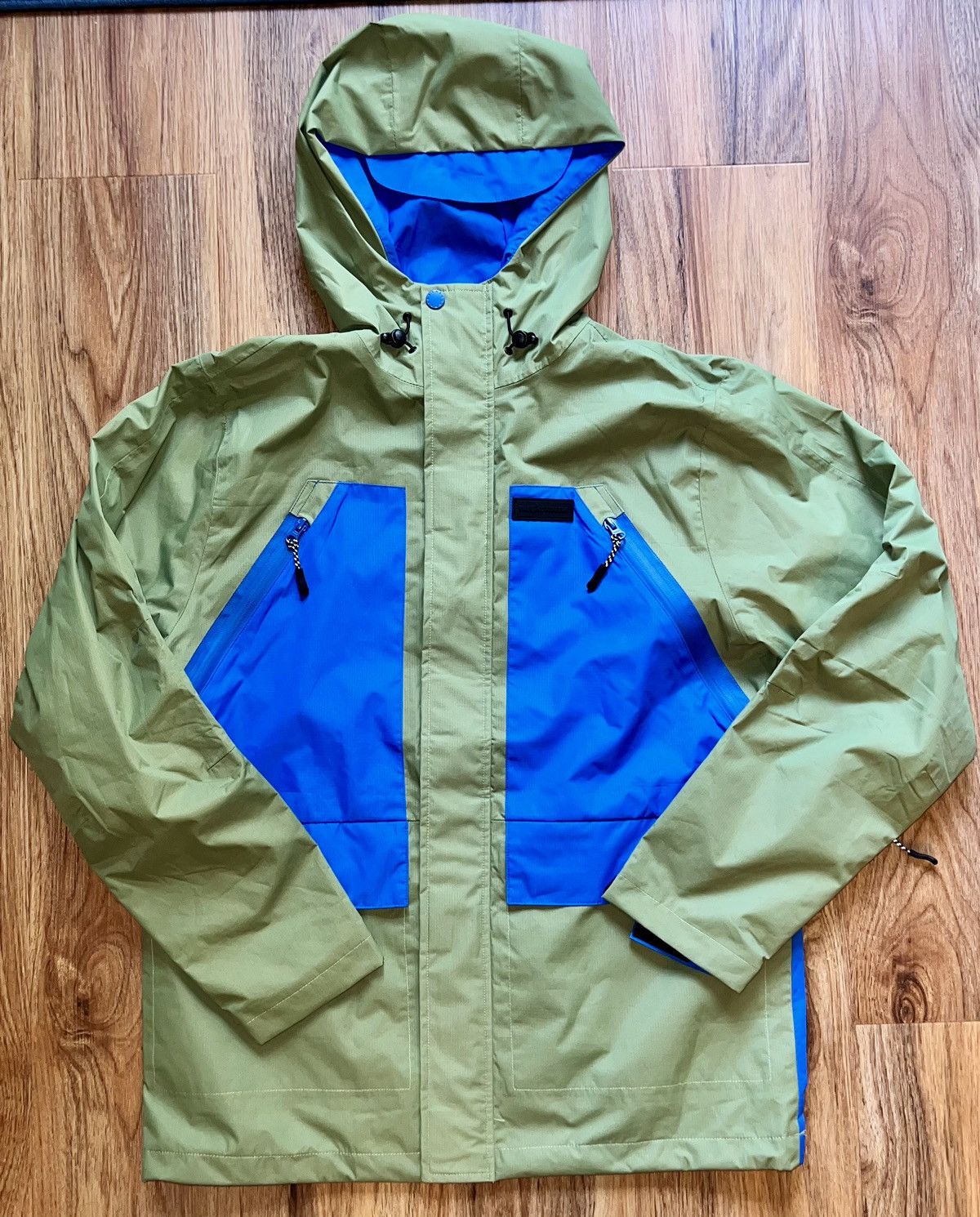 The deals Hundreds Snowboard Jacket