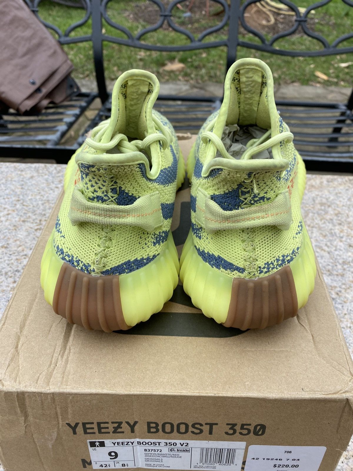 Adidas Yeezy Boost 350 V2 Semi Frozen Yellow B37572 Mens SZ 9 Size US 9 / EU 42 - 4 Thumbnail