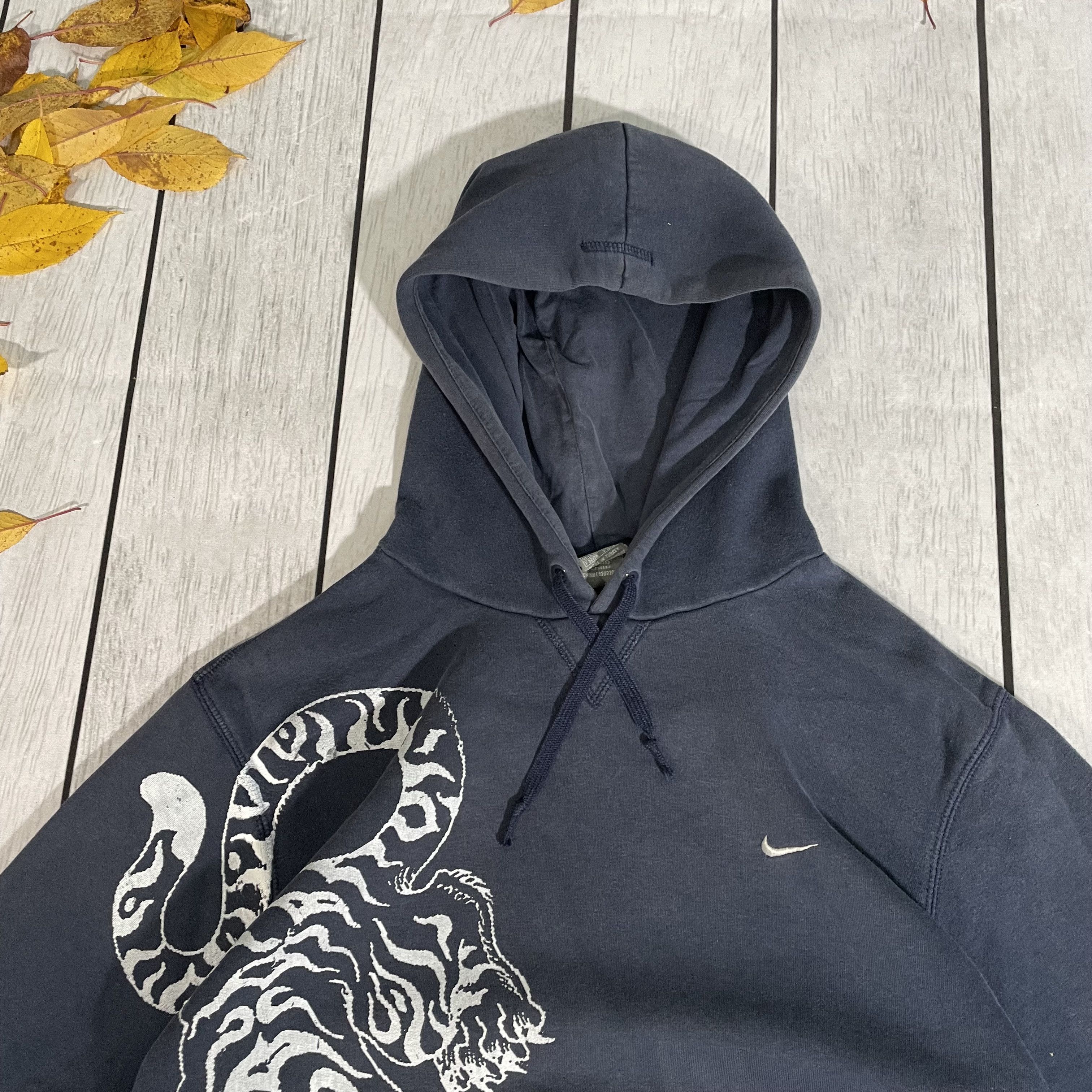 Nike Vintage Nike Hoodie grunge alt rare y2k custom Tiger 1of1 Size US L / EU 52-54 / 3 - 6 Thumbnail