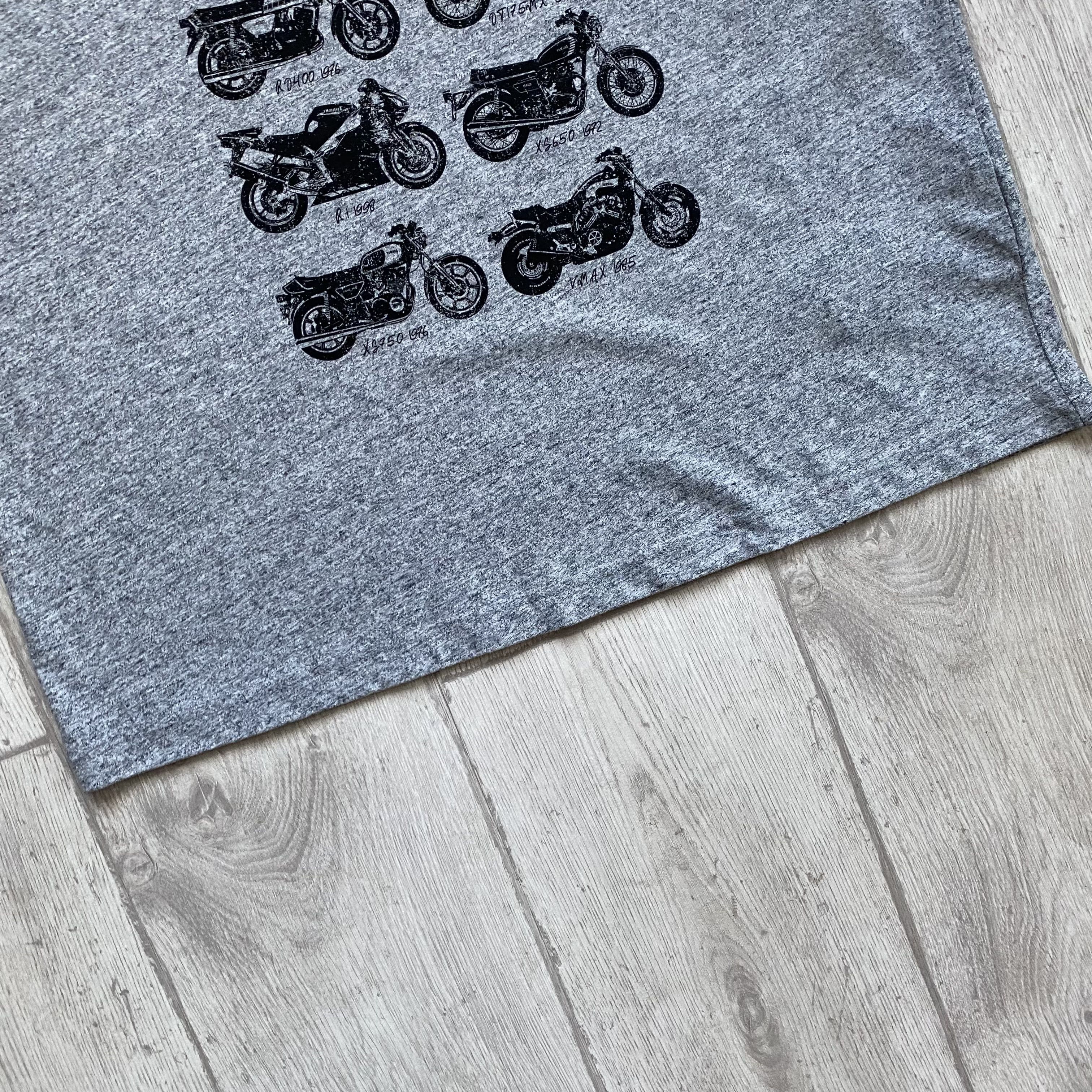 Yamaha 🏍 Yamaha Tee Official Product Vintage Modell print Size US XL / EU 56 / 4 - 6 Thumbnail