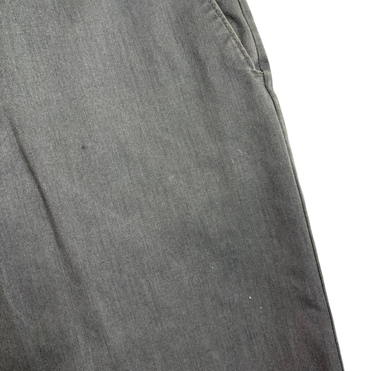 Vintage Vintage 00s Faded Grey Shorts Size US 33 - 3 Thumbnail