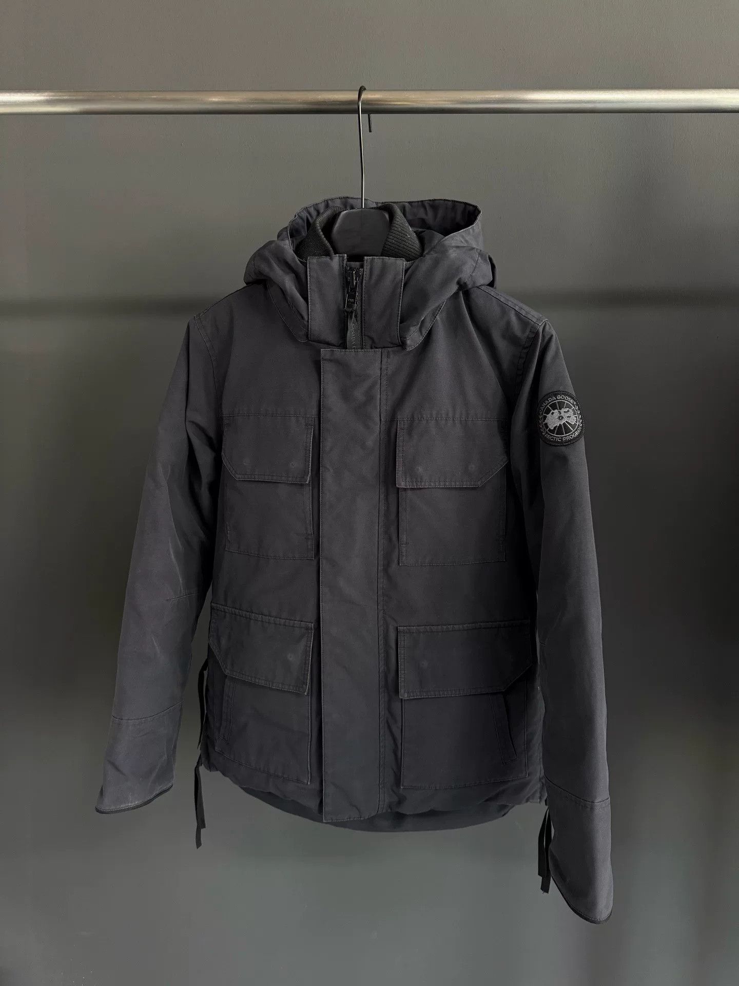Canada Goose Canada Goose Down Black Heavy Coat M Men Size US M / EU 48-50 / 2 - 1 Thumbnail