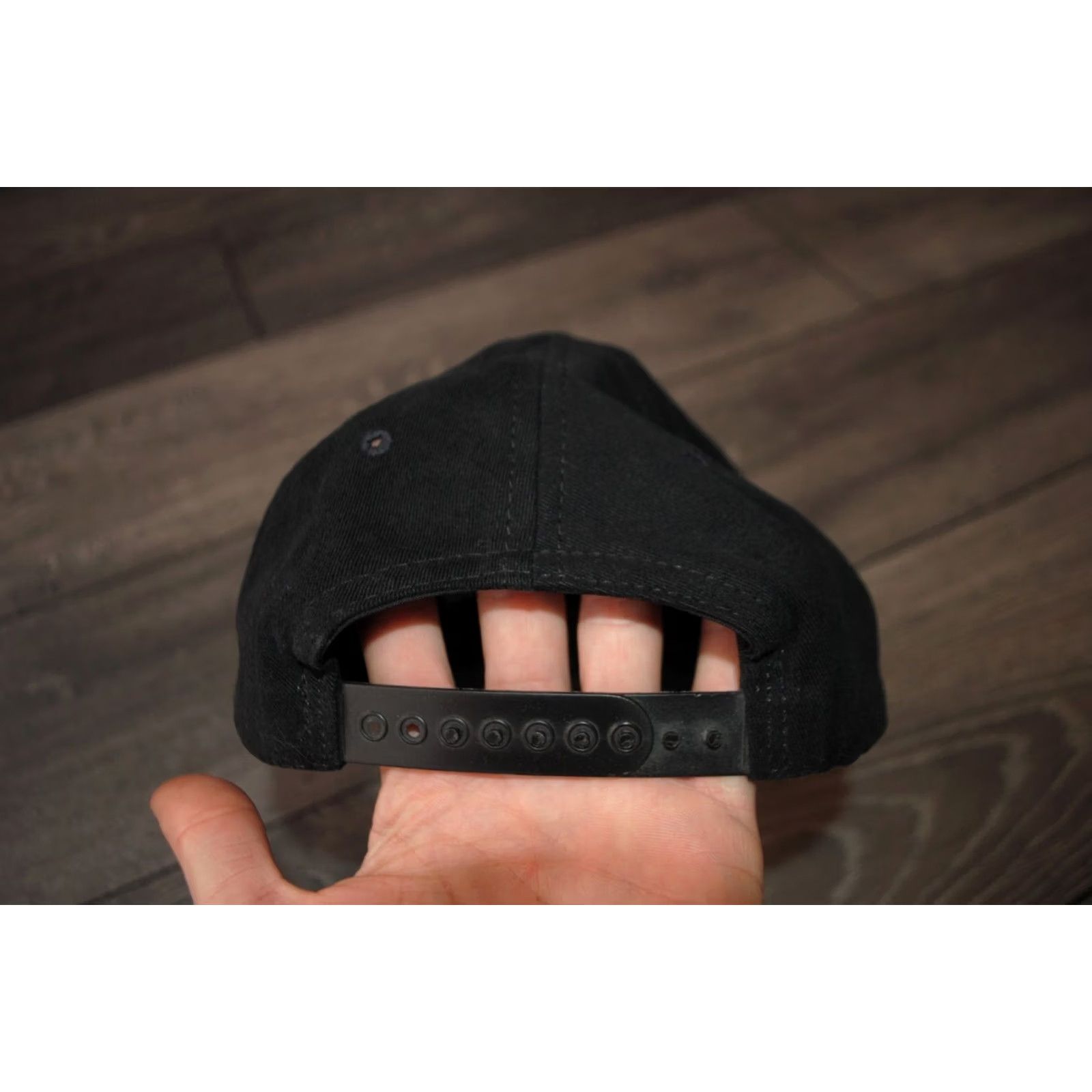 Vintage VINTAGE WARNER BROS STORE 1990'S TOO COOL TAZMANIA DEVIL TAZ BLACK BASEBALL CAP Size ONE SIZE - 4 Thumbnail