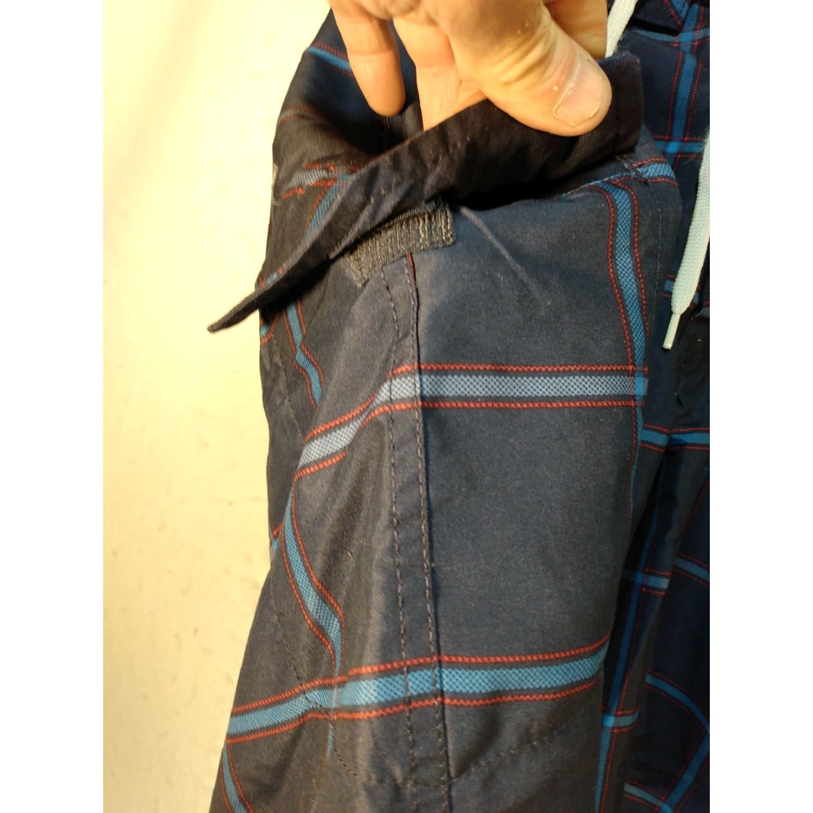 Old Navy Old Navy Shorts XL Boardshorts Men Regular 36-38 Blue Striped Fast Dry Pocket 10 Inseam Drawstring Beach Tropical 2000s? Size US 36 / EU 52 - 2 Thumbnail