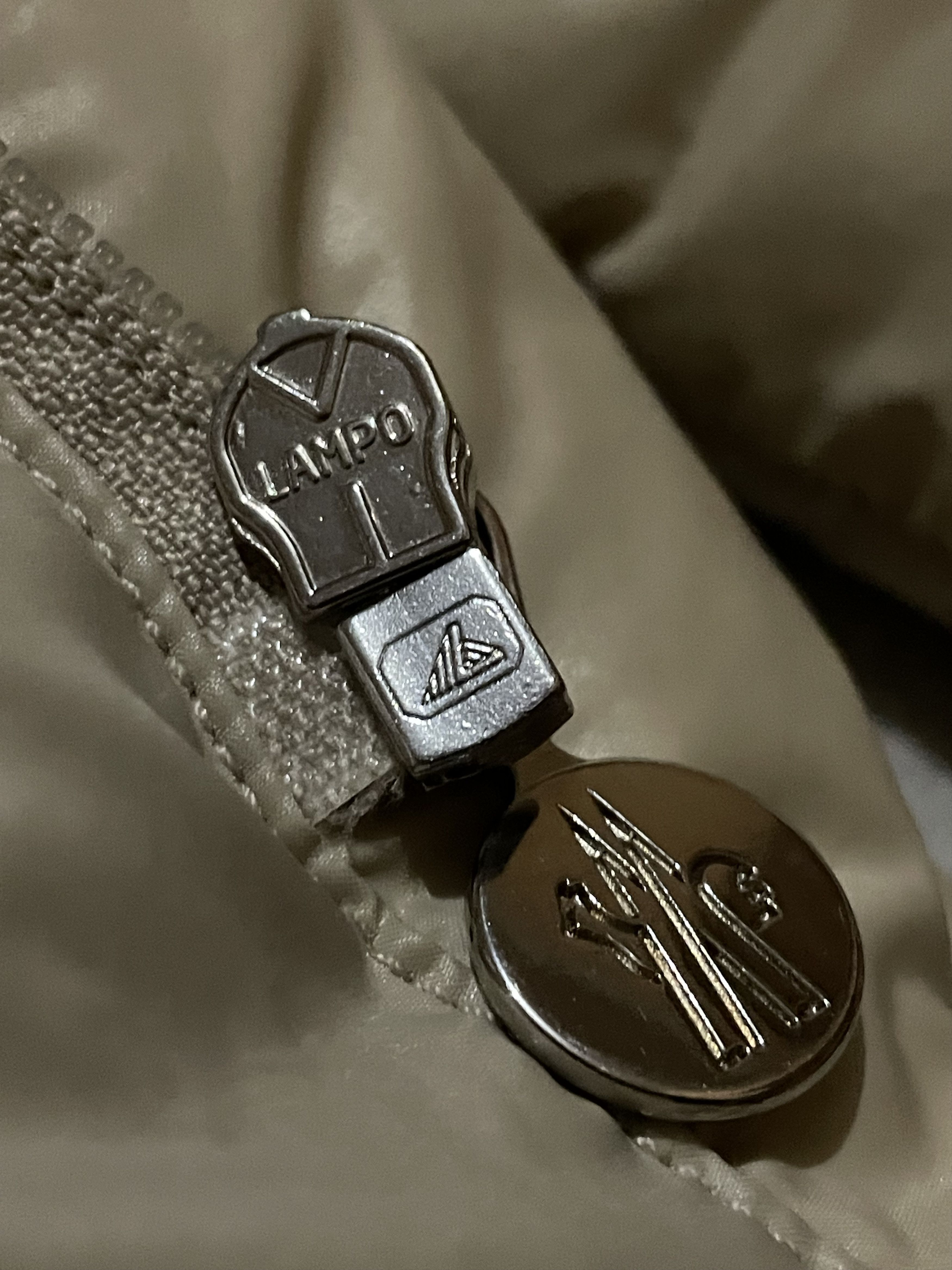 Moncler Vintage Biege Moncler Puffer Down Jacket | S-M size Size US M / EU 48-50 / 2 - 8 Thumbnail