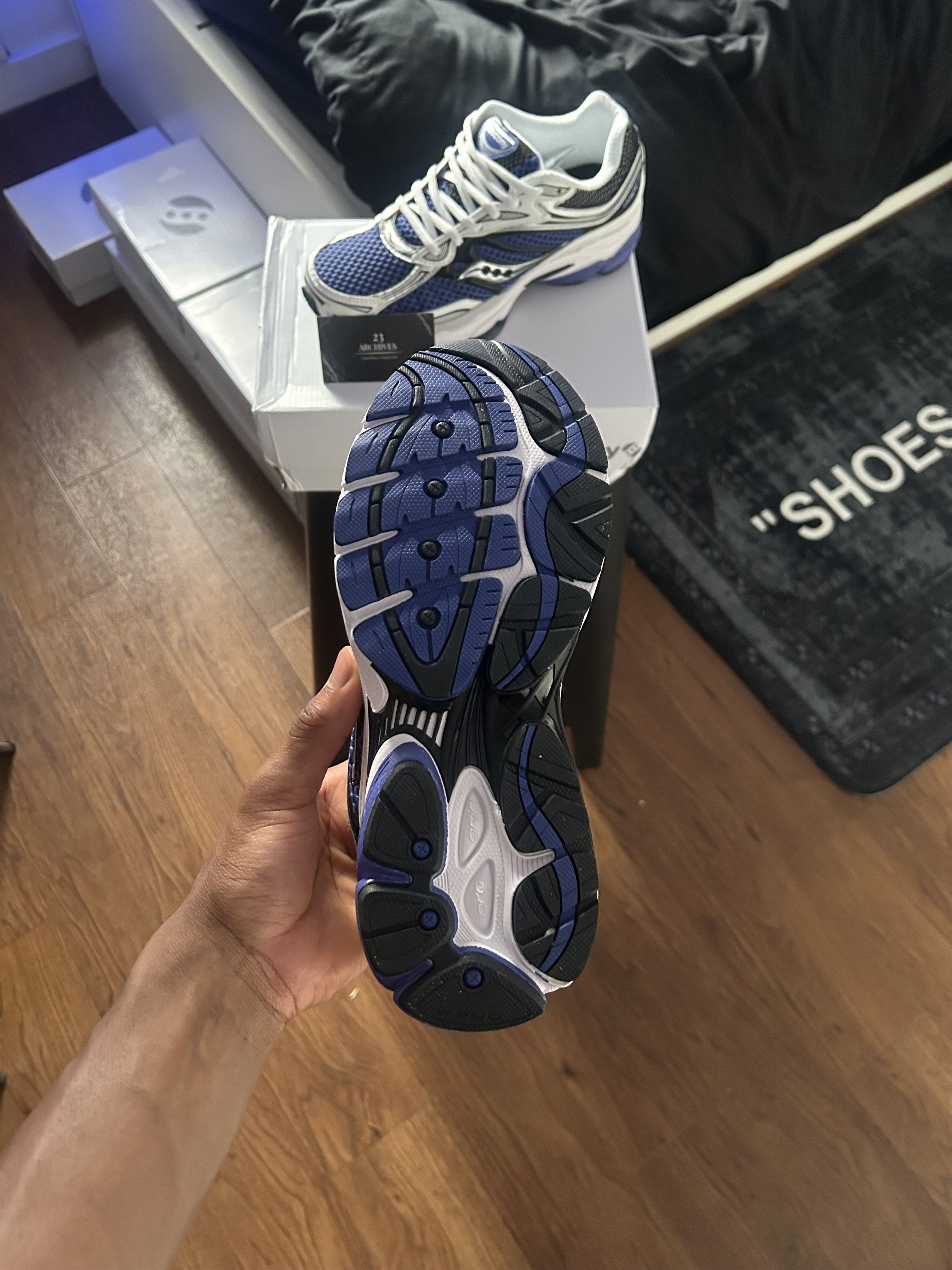 Saucony Saucony Omni Grid 9 - Gravel Caviar Size US 8.5 / EU 41-42 - 6 Thumbnail