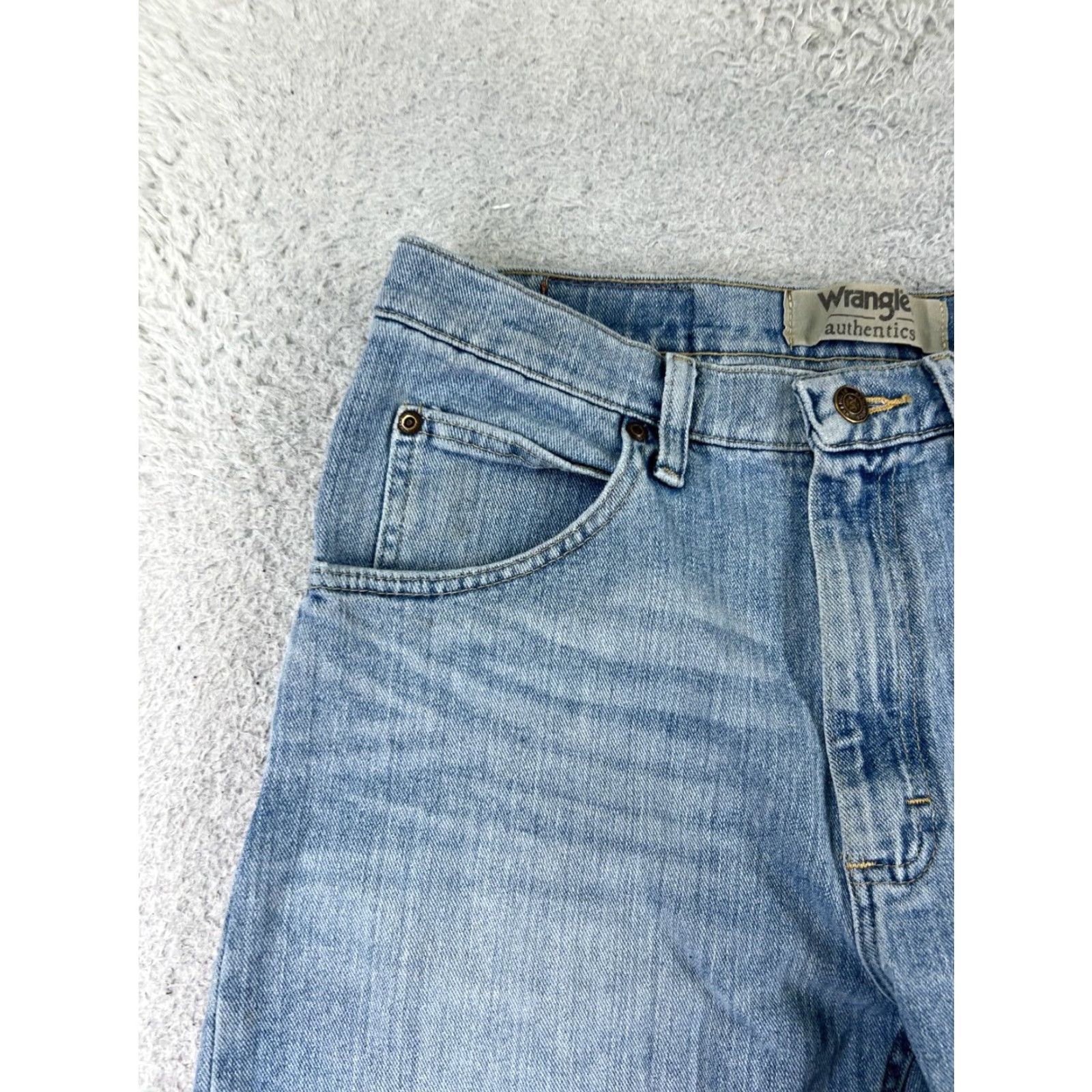 Wrangler Wrangler Shorts Men 31 Blue Denim Cotton Blend Authentics 29x11 Casual 5-Pocket Relaxed Mid Rise 11 In Button Embroidered Studded Jeans Stretch Size US 31 - 4 Thumbnail