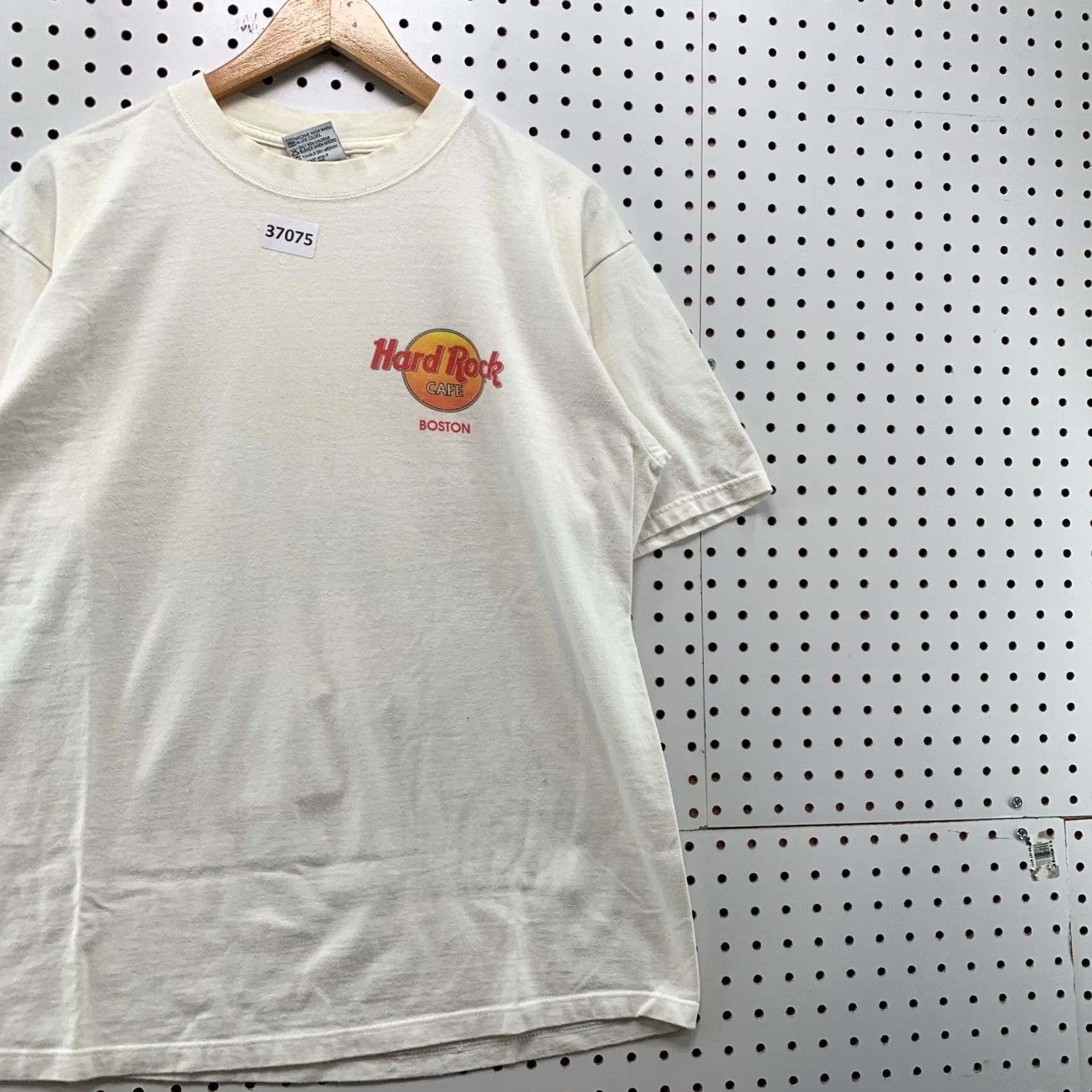 Hard Rock Cafe VINTAGE Hard Rock Boston Shirt Mens Large White Skyline Graphic USA Size US L / EU 52-54 / 3 - 5 Thumbnail