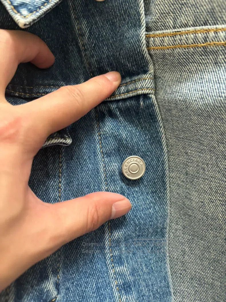 Balenciaga Balenciaga Solid-color lapel distressed denim jacket Size XXS / US 00 / IT 34 - 8 Thumbnail