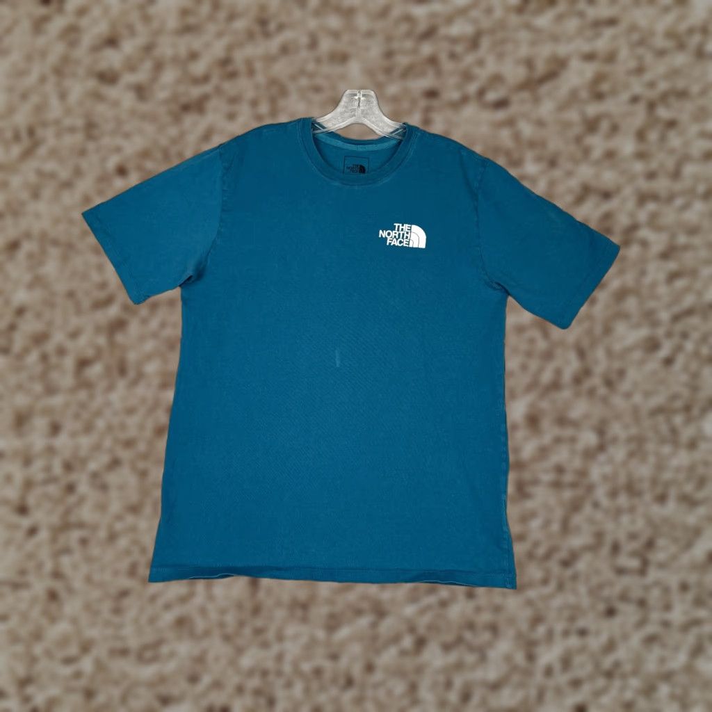 The North Face The North Face Shirt Men Medium Blue Short Sleeve Crew Neck 100% Cotton READ Size US M / EU 48-50 / 2 - 1 Thumbnail