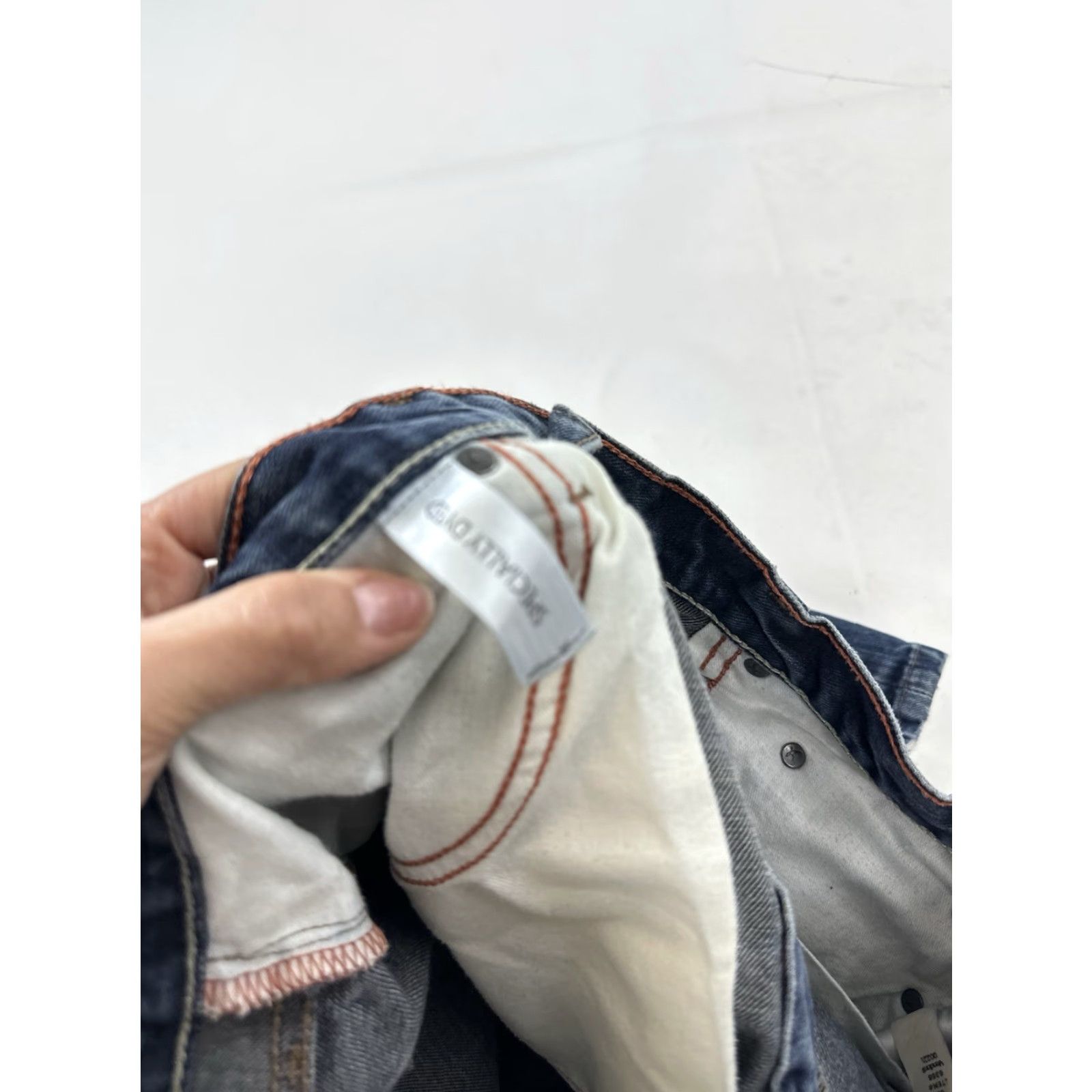 Eddie Bauer Eddie Bauer Jeans Men’s 36x30 Blue Faded Distressed Slim Regular Denim City College Preppy Designer Ankle Pockets Comfort Easy Care Mens Size US 36 / EU 52 - 7 Thumbnail
