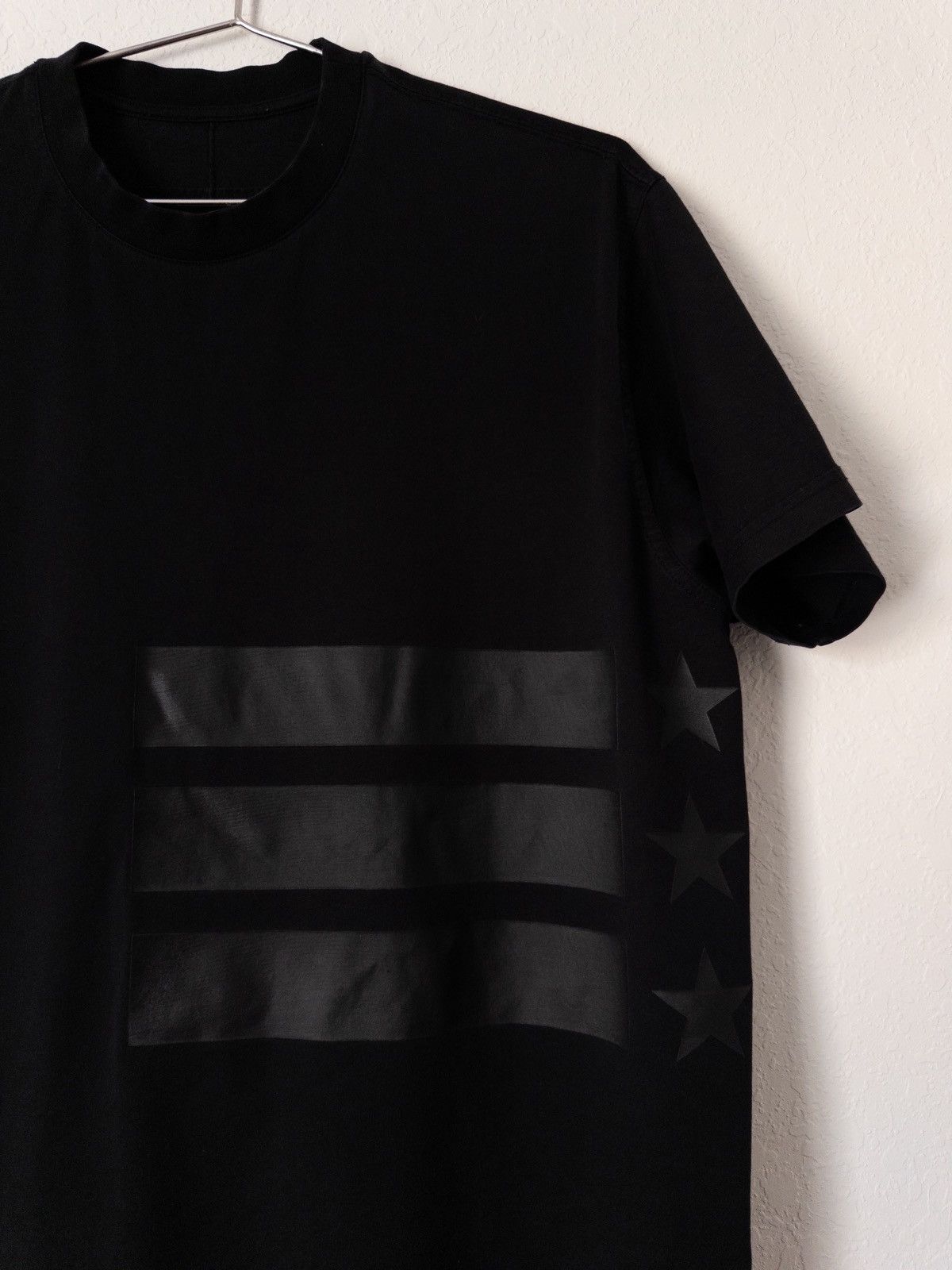 Givenchy Givenchy Oversized Stars Flag Tee Size US S / EU 44-46 / 1 - 2 Thumbnail