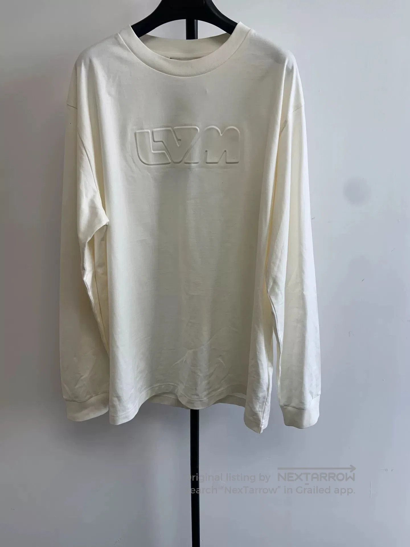 Louis Vuitton Louis Vuitton Chest Embossed Logo Long-Sleeve T-Shirt. Size US XL / EU 56 / 4 - 1 Thumbnail