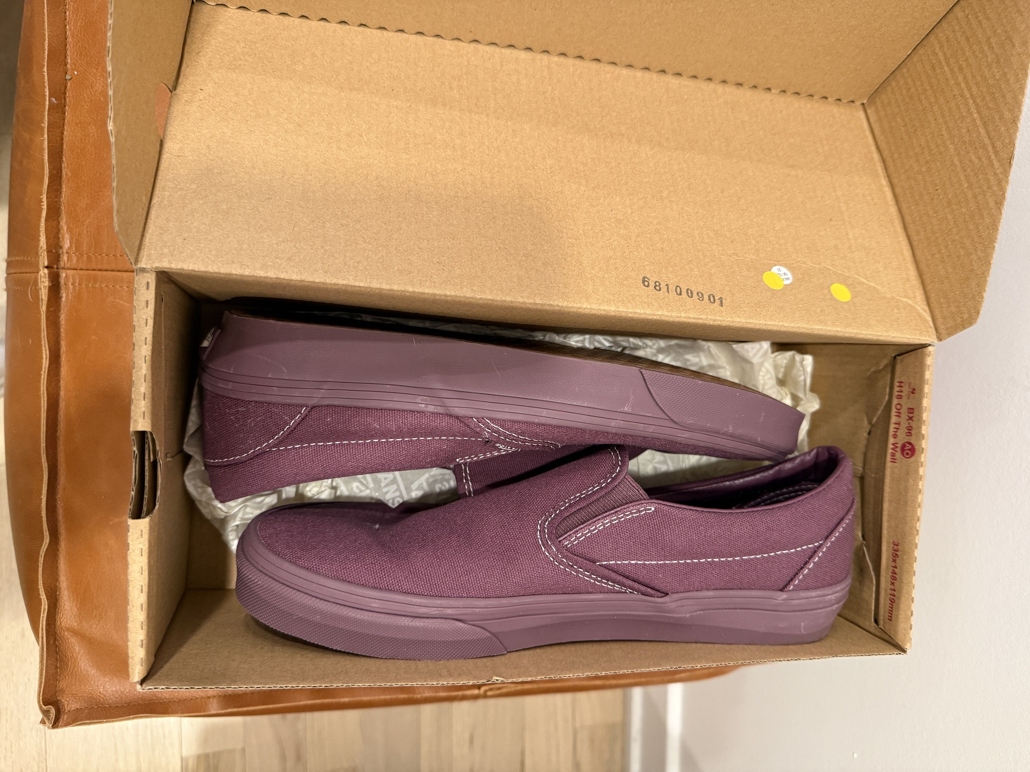Vans NWT Vans Classic Slip-On (Plum Wine Mono) Size US 9.5 / EU 42-43 - 7 Thumbnail