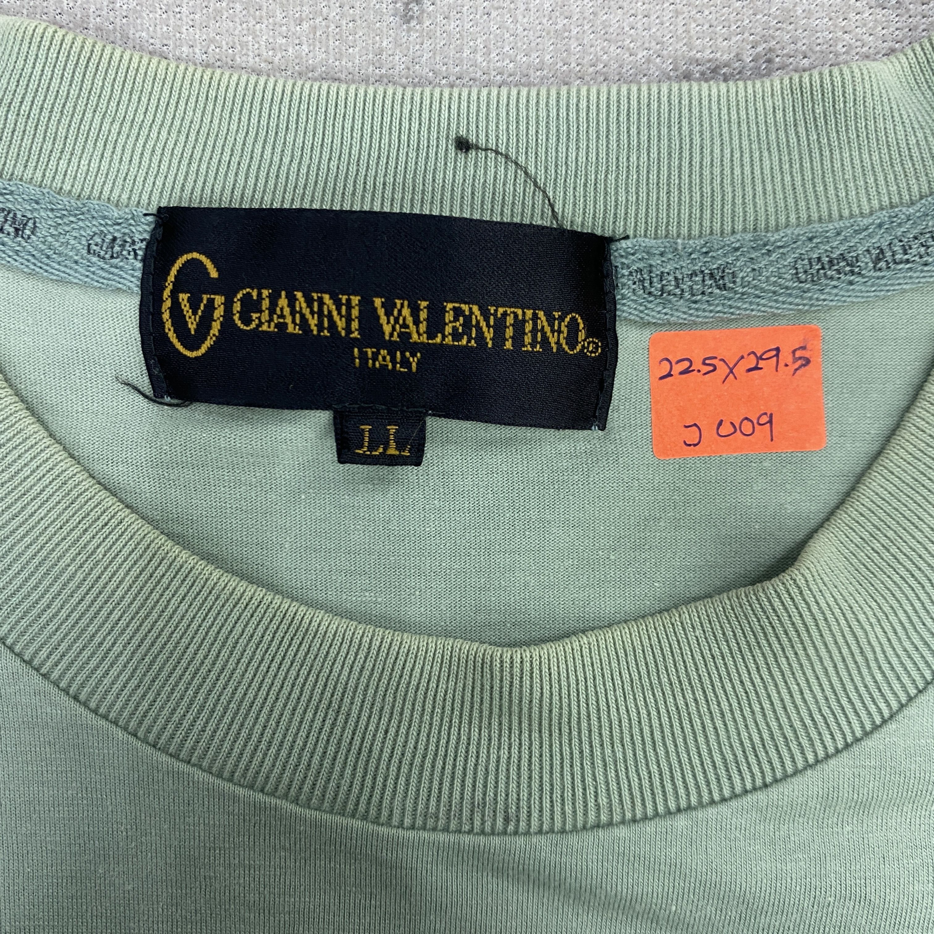 Gianni Valentino Vintage Gianni Valentino Italy T Shirt - J009 Size US L / EU 52-54 / 3 - 3 Thumbnail