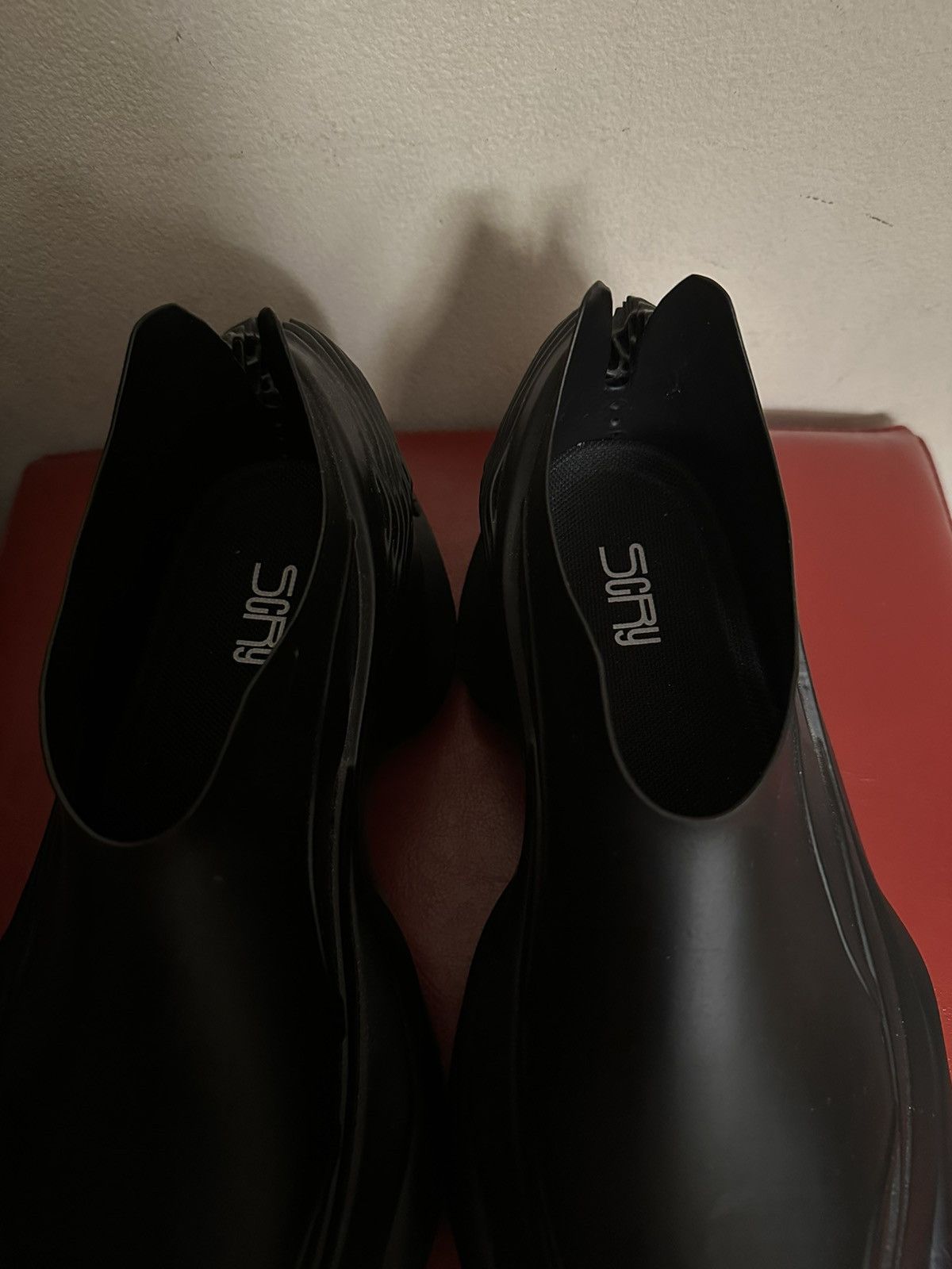 New Rock Scry Lab Surge Shadow Size US 7 / EU 40 - 7 Thumbnail