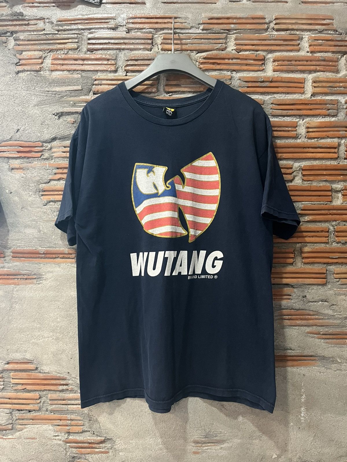 Wu-Tang Clan Vintage WUTANG Brand Limited Big Logo USA Tshirt Size US L / EU 52-54 / 3 - 2 Thumbnail