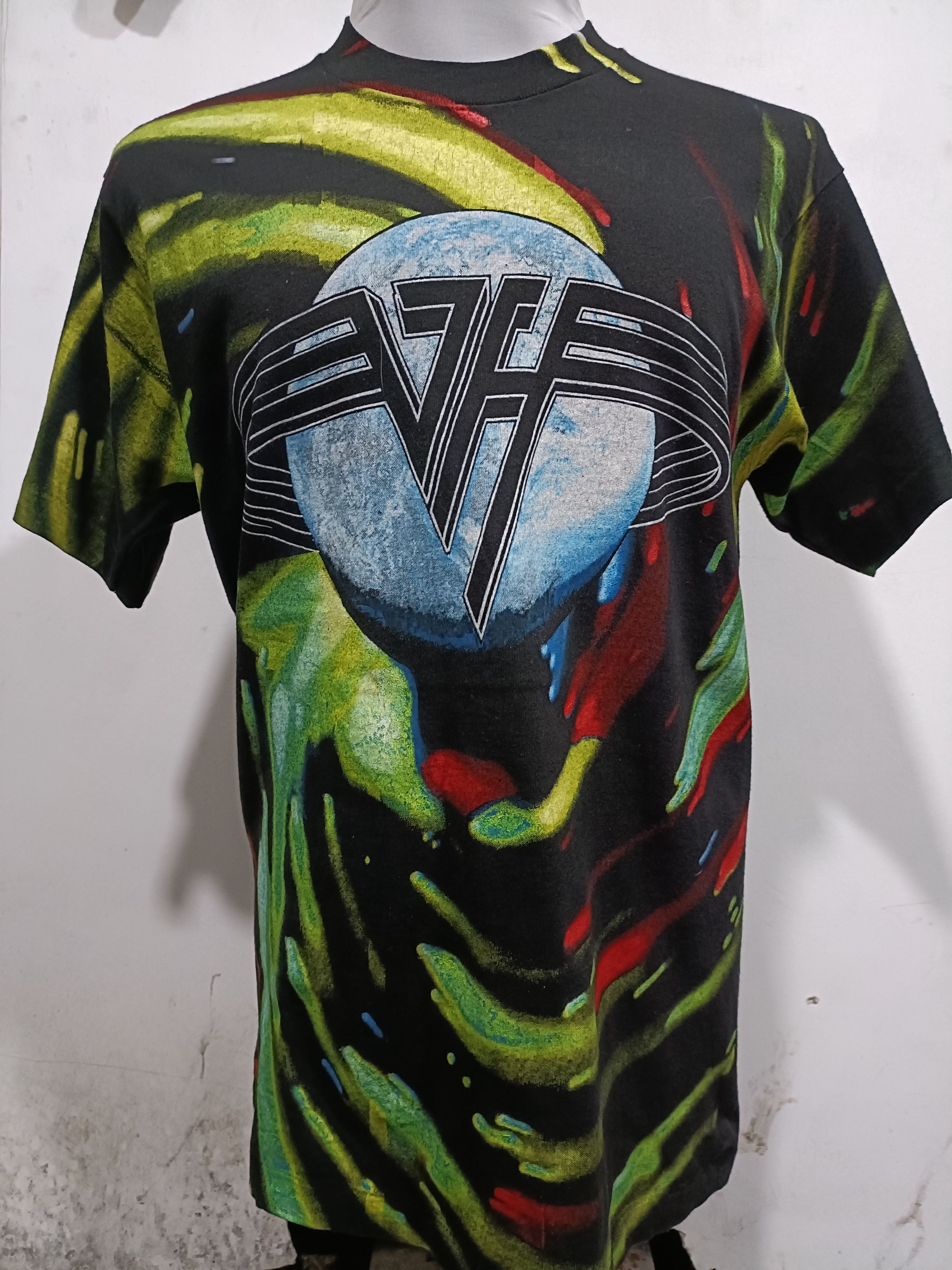 Vintage Vintage Van Halen U.S Live All Over Print T Shirt Size US L / EU 52-54 / 3 - 1 Thumbnail