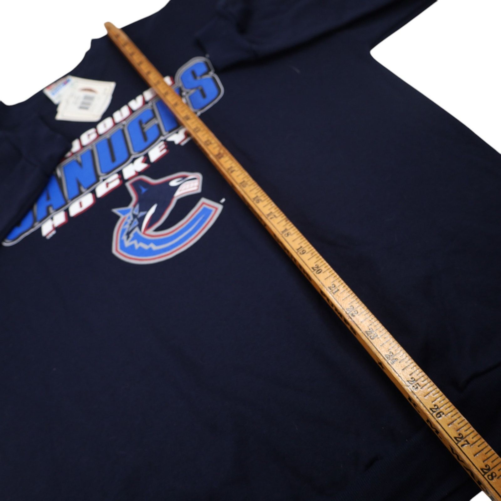 NHL × Vintage VTG NWT Starter Vancouver Canucks Hockey Graphic Sweatshirt Size US L / EU 52-54 / 3 - 9 Thumbnail