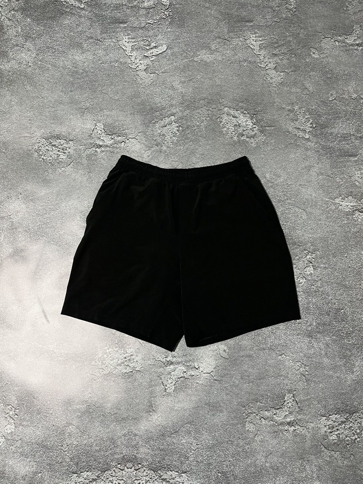 Lululemon Lululemon Athletic Shorts With Tights Size US 32 / EU 48 - 1 Thumbnail