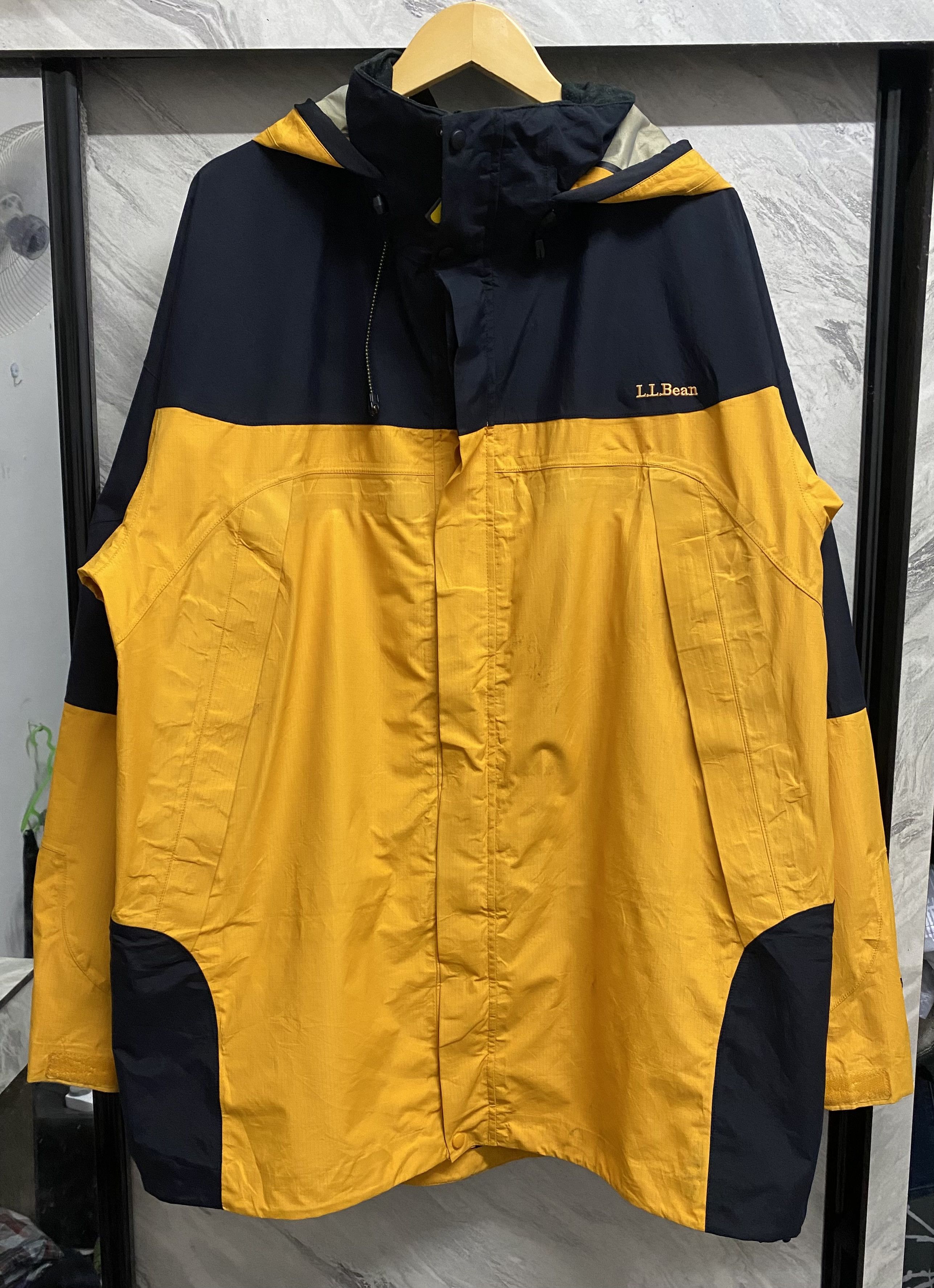 L.L Bean Goretex Windbreaker Hoodie Jacket