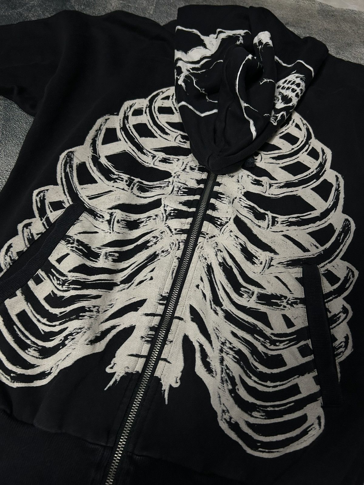 Japanese Brand Glad News Skelton big logo Hoodie Size US L / EU 52-54 / 3 - 6 Thumbnail