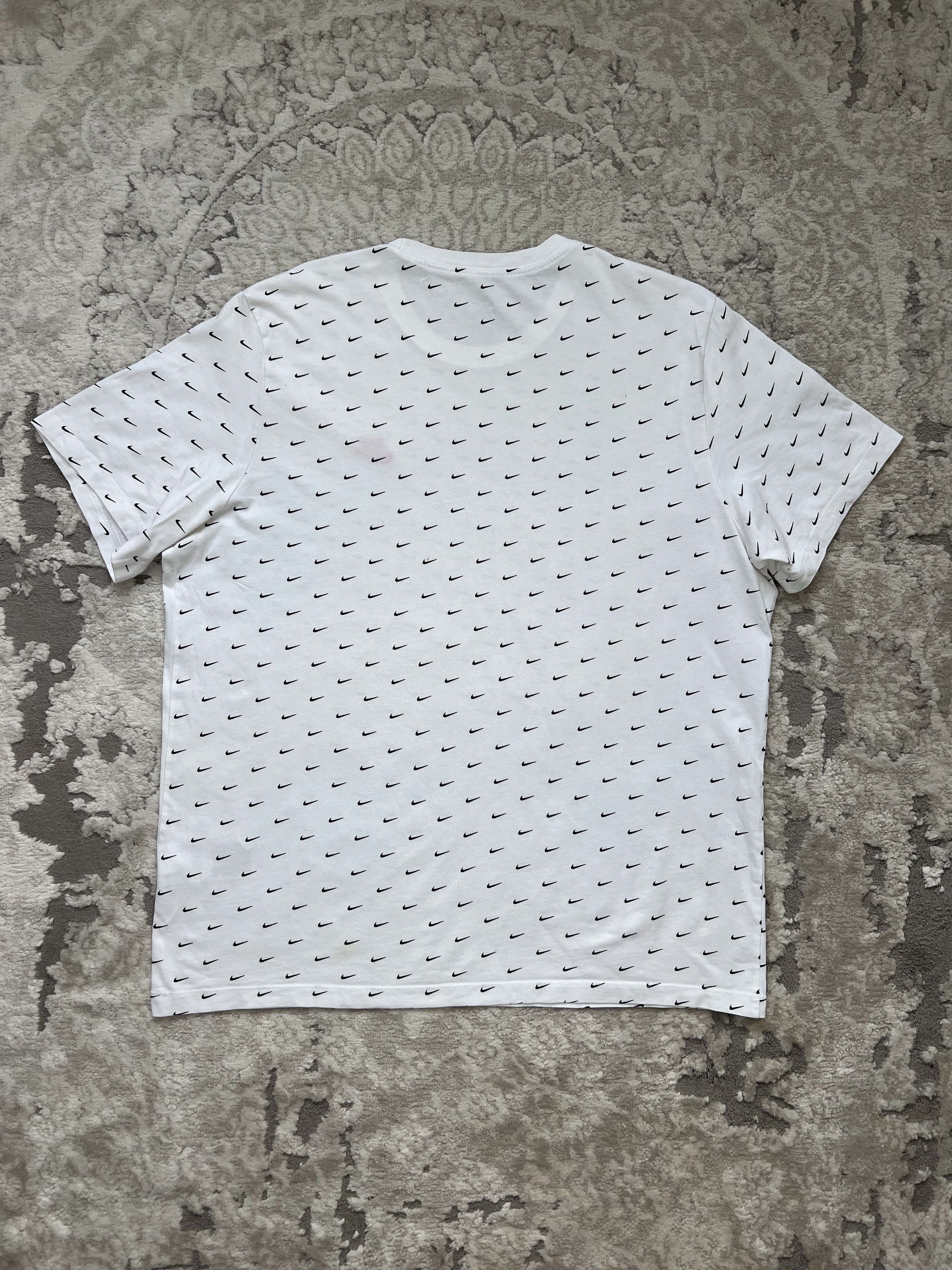 Nike Nike All-Over Mini Swoosh Logo T-Shirt Tee XL Size US XL / EU 56 / 4 - 6 Thumbnail
