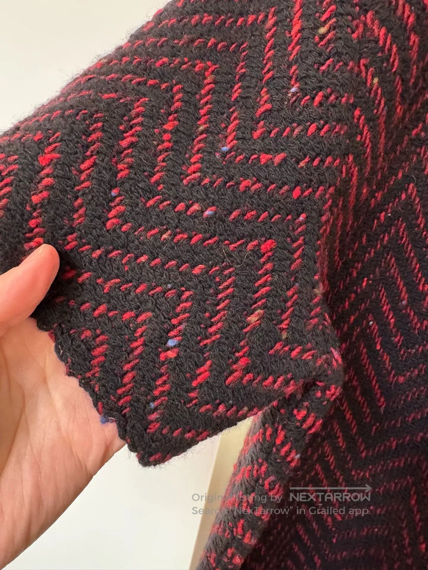Valentino Valentino Red Short. Size US M / EU 48-50 / 2 - 8 Thumbnail