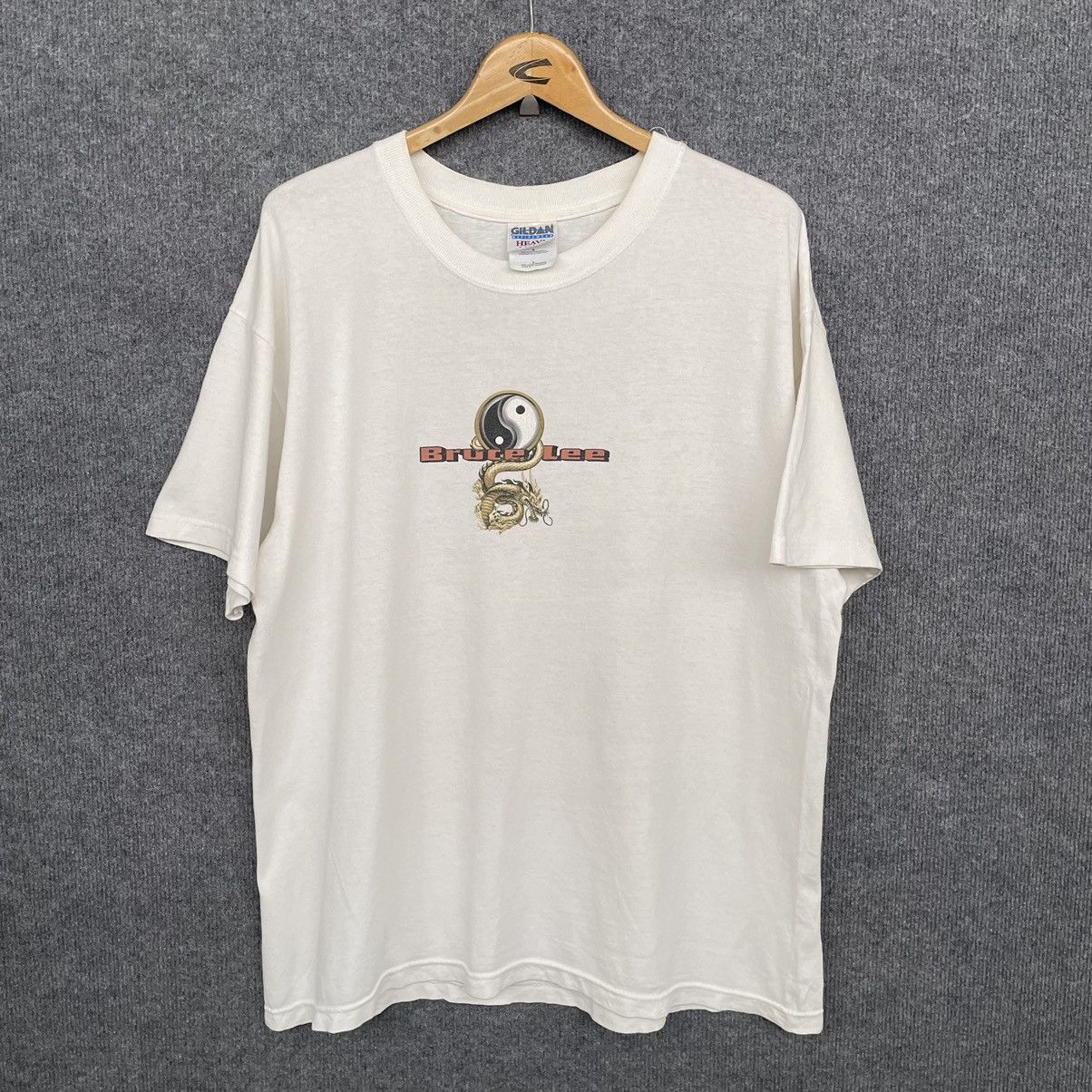 Vintage Vintage 2000s Bruce Lee Rap T Shirt by Universal Studios Size US L / EU 52-54 / 3 - 5 Thumbnail
