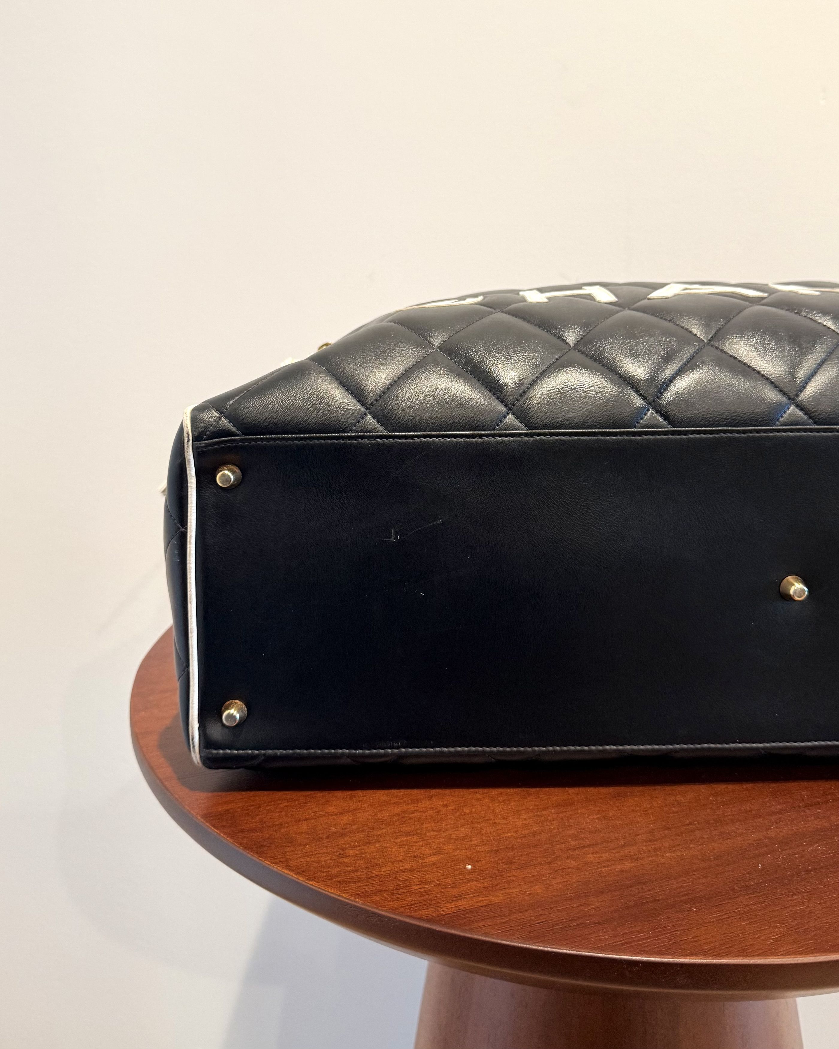 Chanel Chanel Vintage 1995 Duffle Bag Size ONE SIZE - 6 Thumbnail