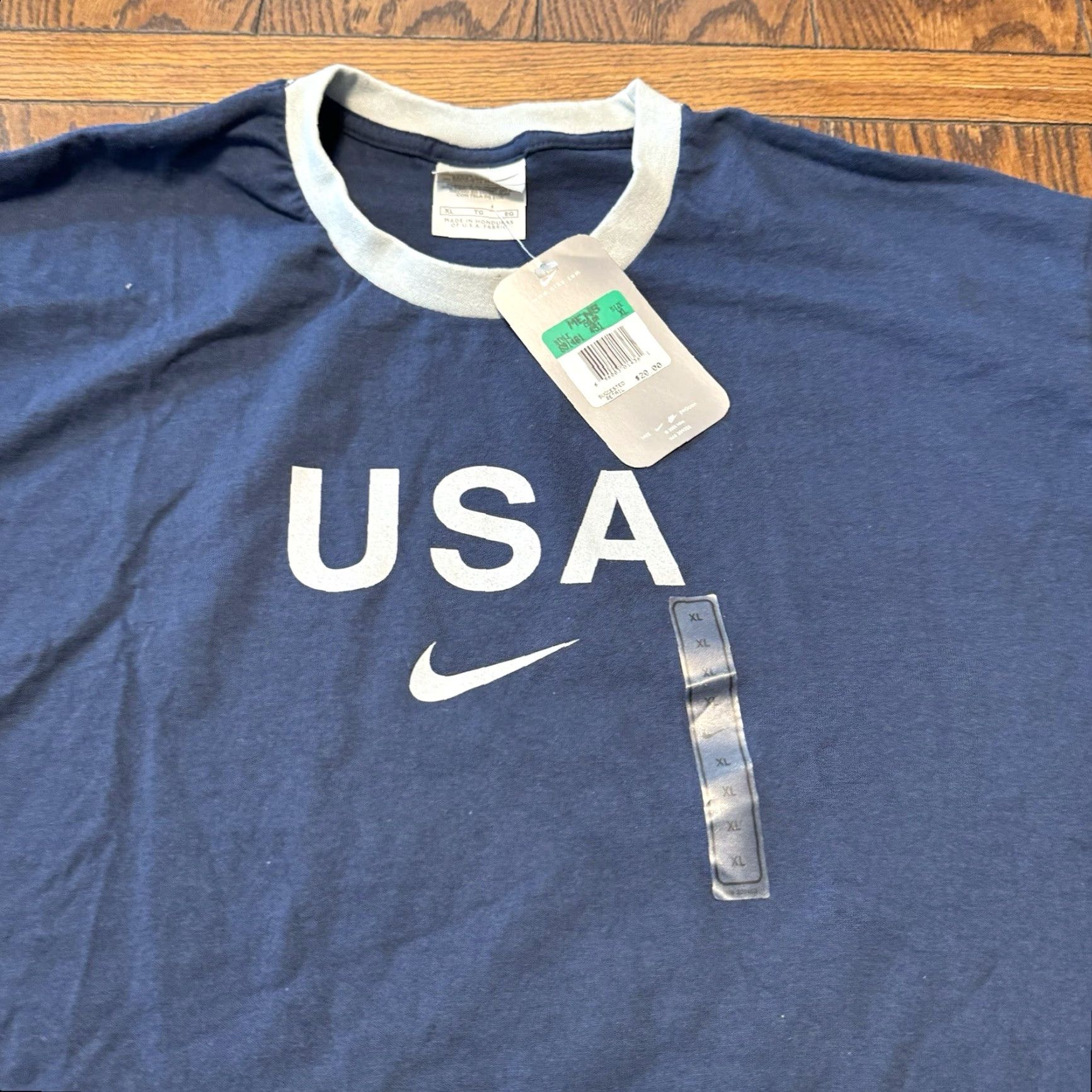 Nike VINTAGE Nike USA T Shirt XL Mens 90s Red White Blue Logo Cotton Short Sleeve Regular Knit Blue Size US XL / EU 56 / 4 - 2 Thumbnail