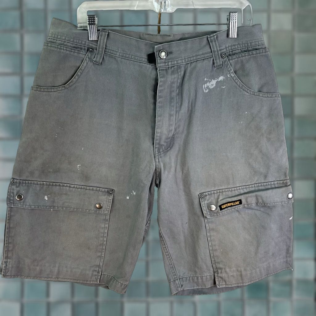 Vintage VINTAGE Caterpillar Men's Cargo Shorts 36 Gray Canvas Workwear Casual Distressed Summer Women Size US 36 / EU 52 - 1 Thumbnail