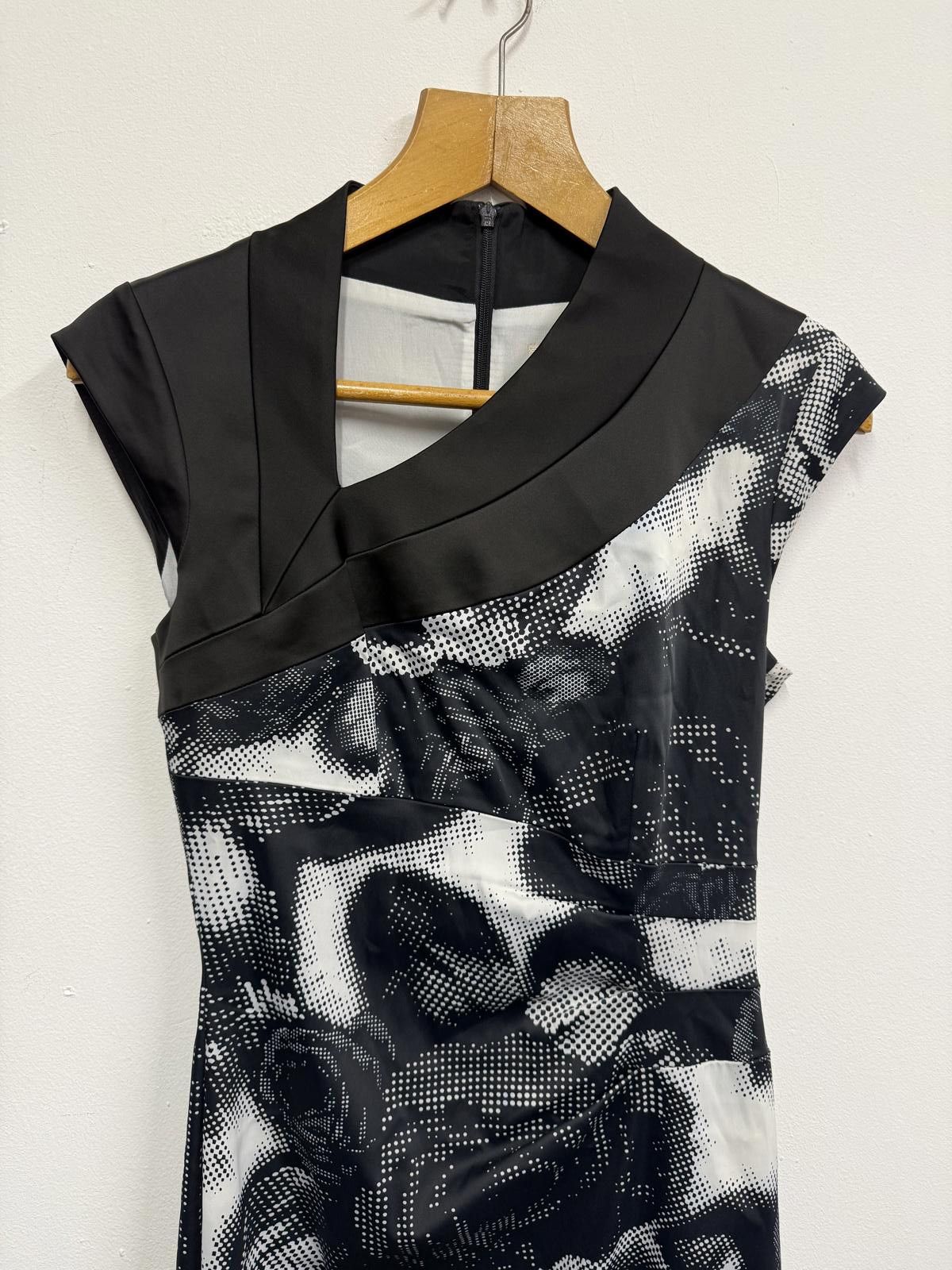 Other Karen Millen Black and White Floral Patterned Midi Dress Size M / US 6-8 / IT 42-44 - 3 Thumbnail